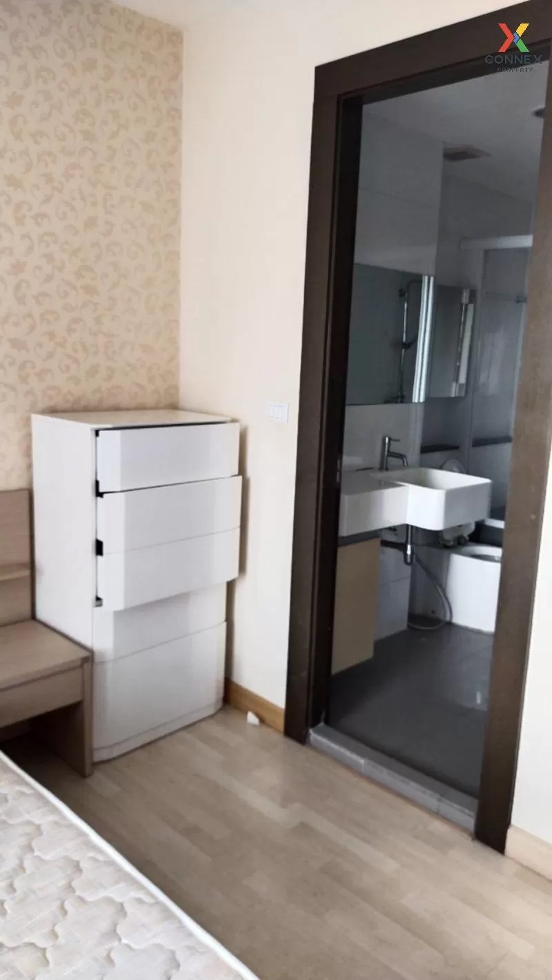 FOR SALE condo , Rhythm Ratchada , MRT-Ratchadaphisek , Sam Saen 