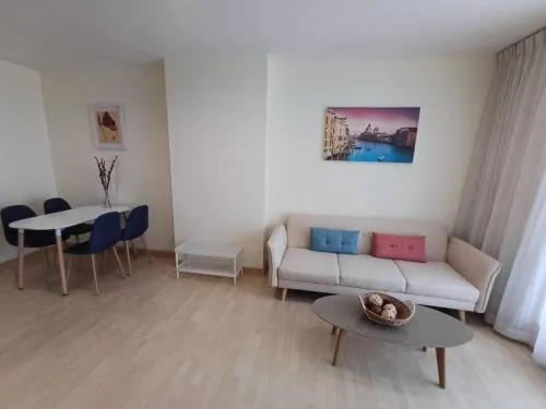 เช่าคอนโด  ริทึ่ม รัชดา MRT-รัชดาภิเษก สามเสนนอก เขต ห้วยขวาง กรุงเทพ CX-42344