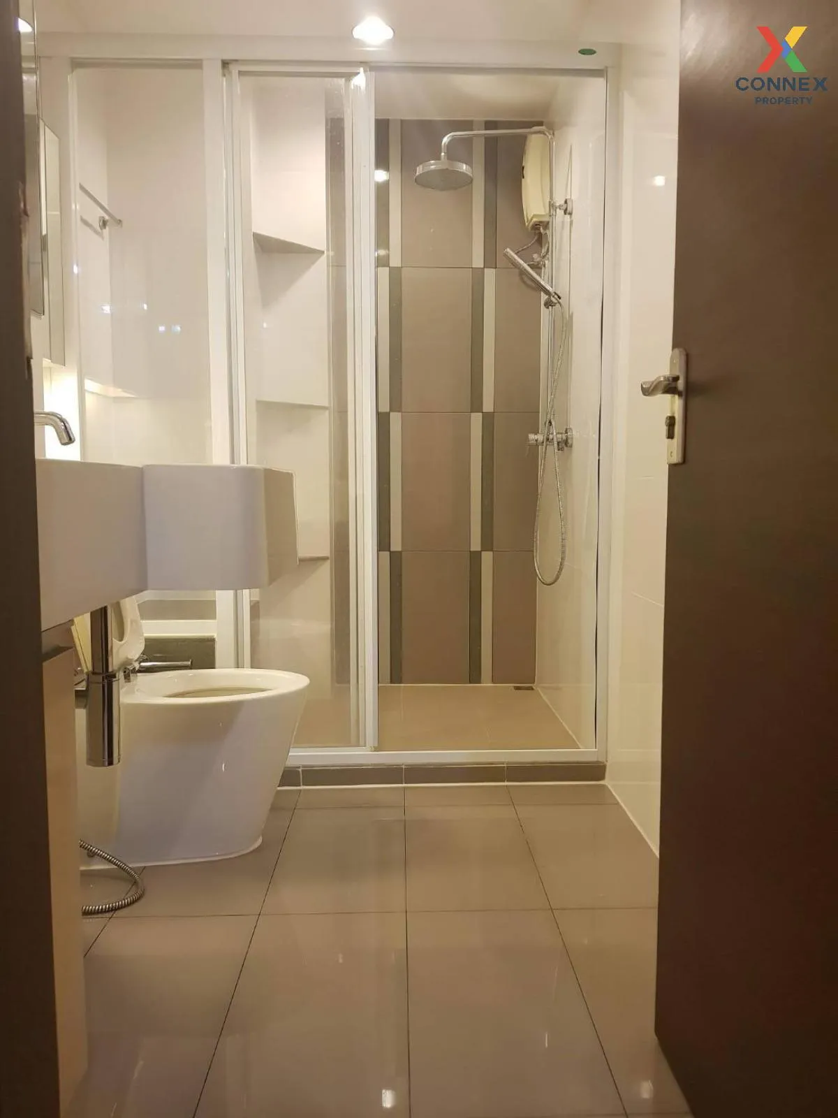 FOR RENT condo , Rhythm Ratchada , MRT-Ratchadaphisek , Sam Saen  FOR RENT condo , Rhythm Ratchada , MRT-Ratchadaphisek , Sam Saen