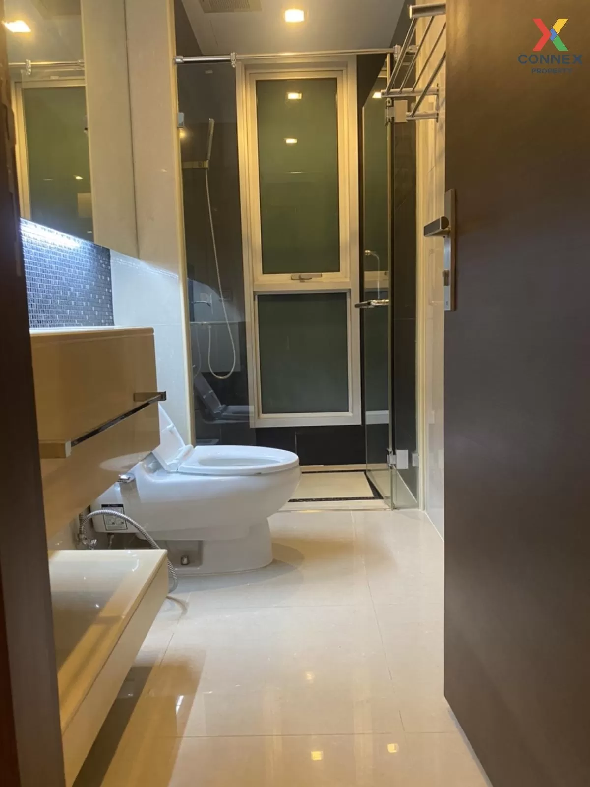 เช่าคอนโด  ดิ แอดเดรส อโศก MRT-เพชรบุรี มักกะสัน เขต ราชเทวี กรุง