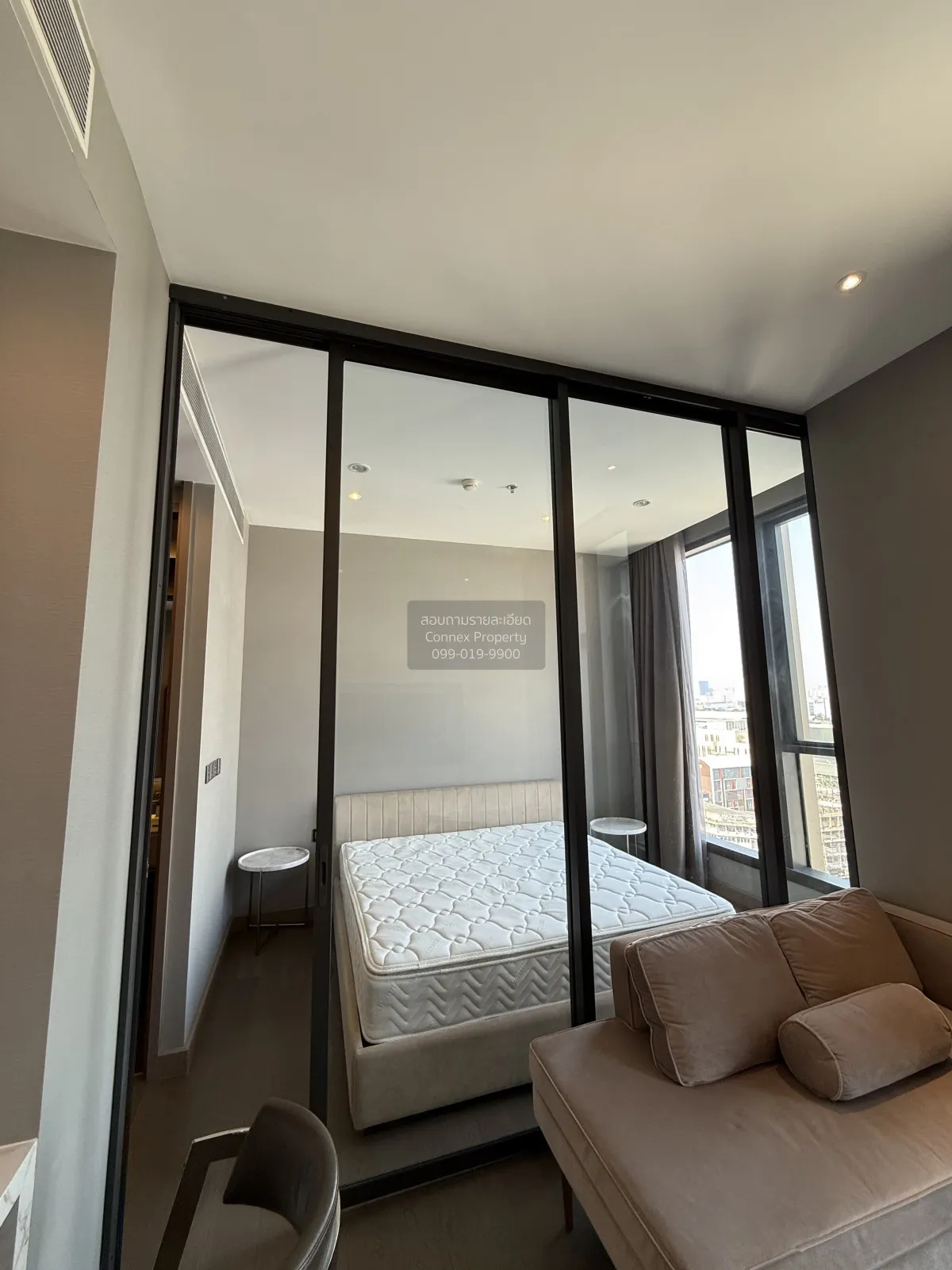 เช่าคอนโด  ดิ เอส แอท สิงห์คอมเพล็กซ์ MRT-เพชรบุรี บางกะปิ เขต ห้ 4