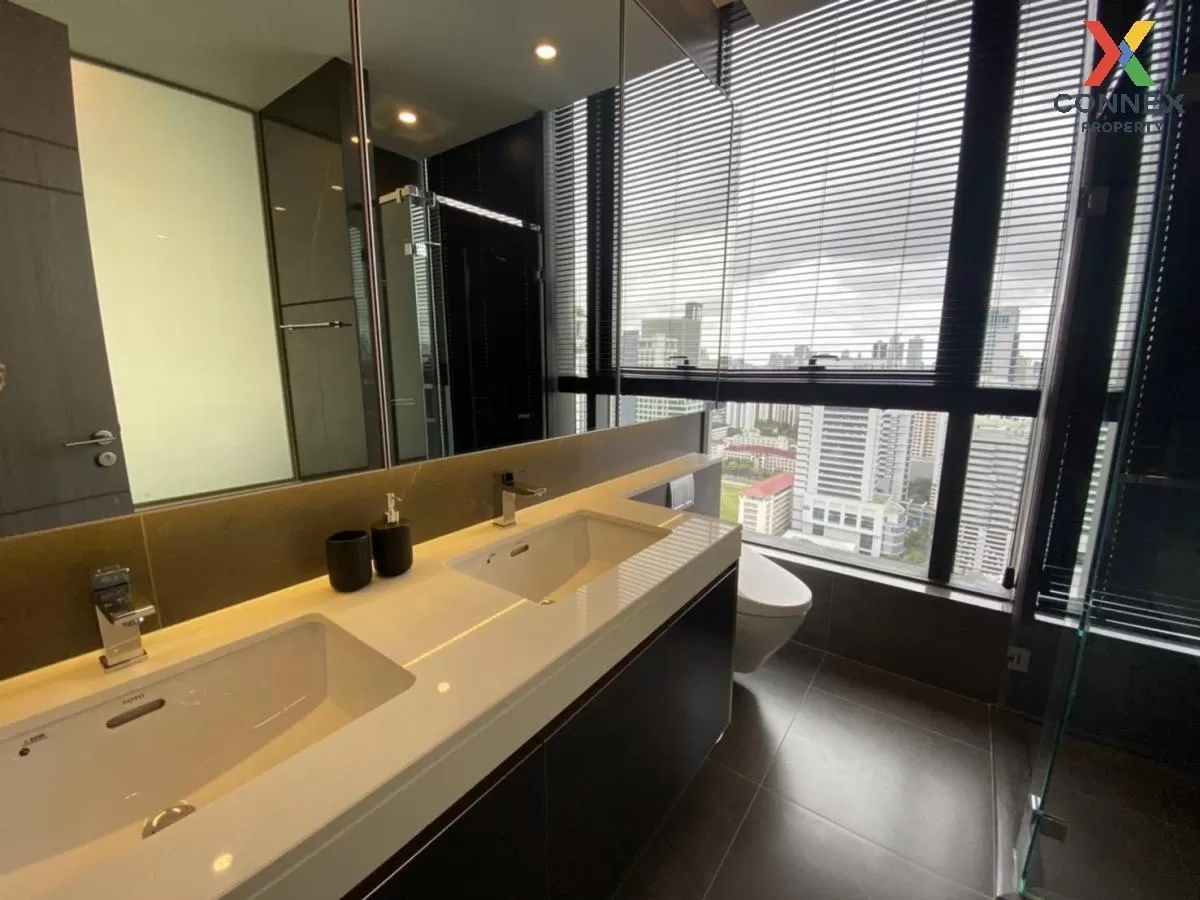 FOR SALE condo , The Esse at Singha Complex , MRT-Phetchaburi , B FOR SALE condo , The Esse at Singha Complex , MRT-Phetchaburi , B