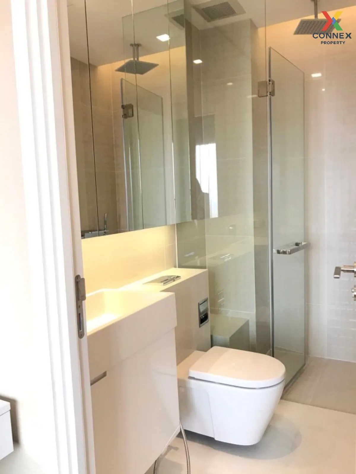 FOR SALE condo , The Saint Residences , BTS-Phahon Yothin 59 , Ch