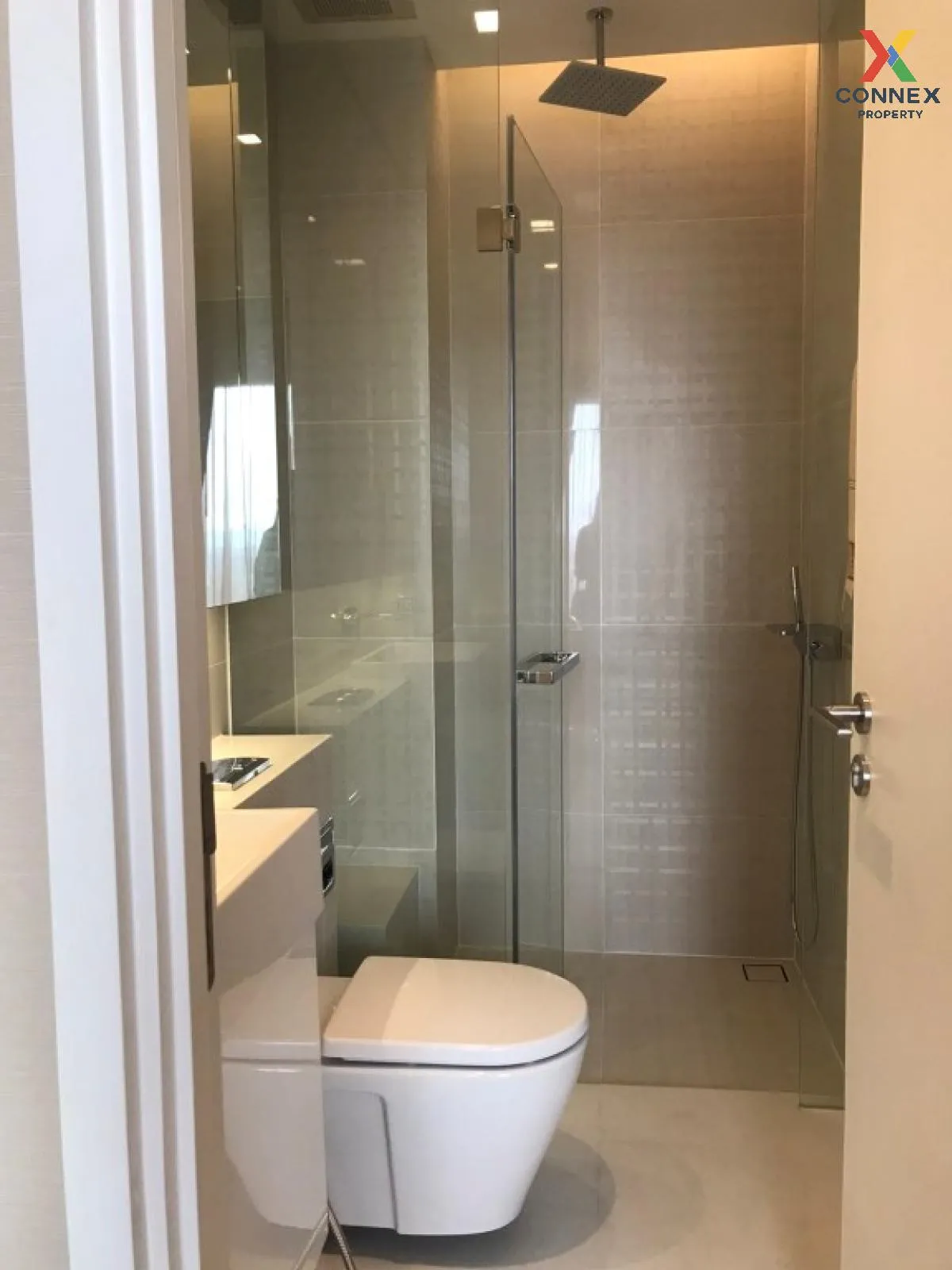 FOR SALE condo , The Saint Residences , BTS-Phahon Yothin 59 , Ch