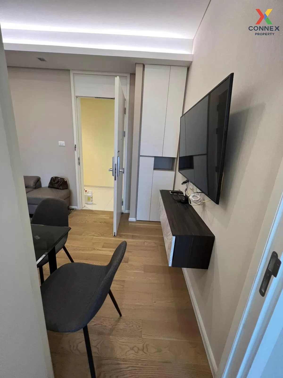 FOR RENT condo , The Saint Residences , BTS-Phahon Yothin 59 , Ch 4