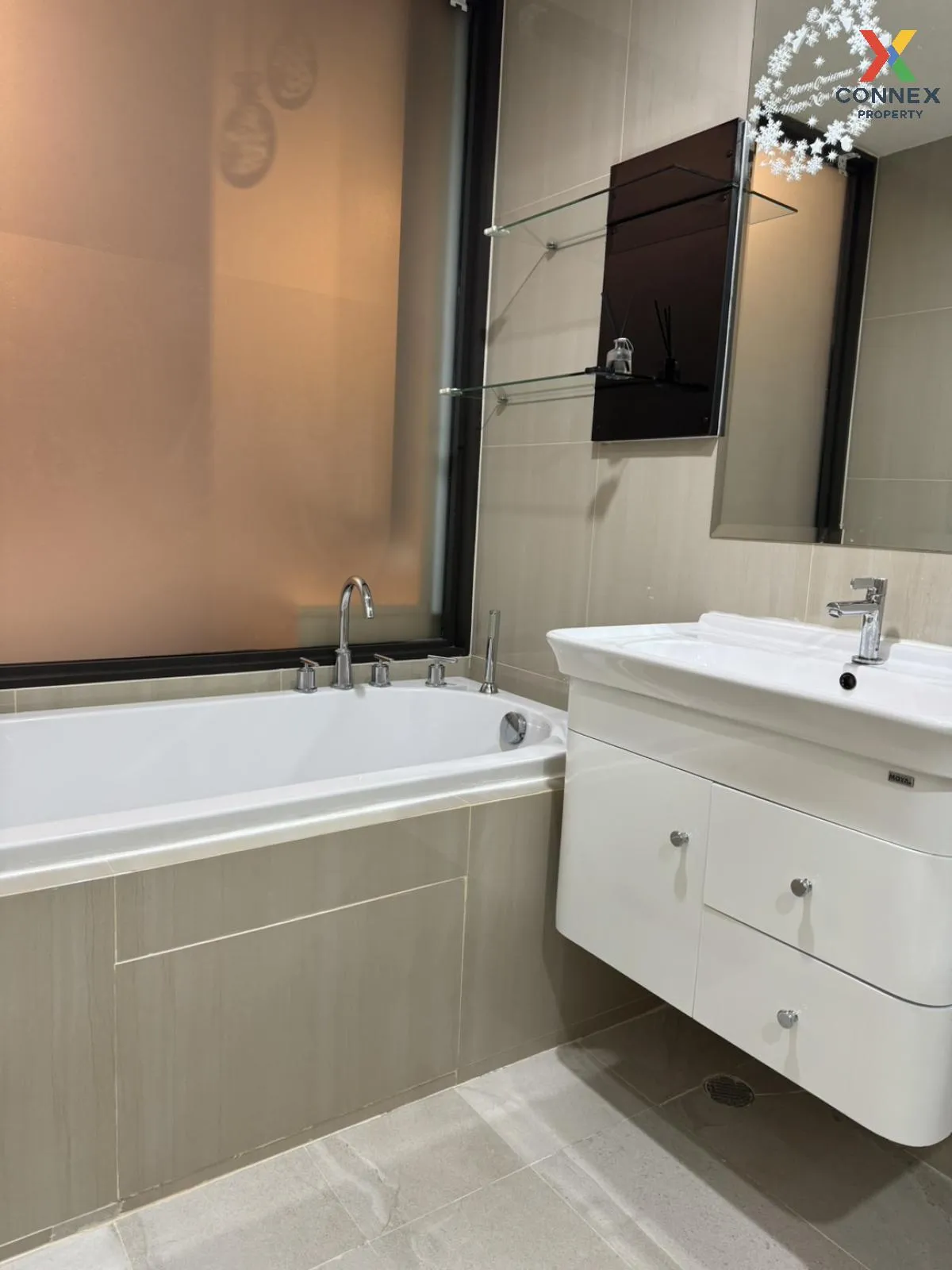 FOR RENT condo , Villa Asoke , MRT-Phetchaburi , Makkasan , Rat T