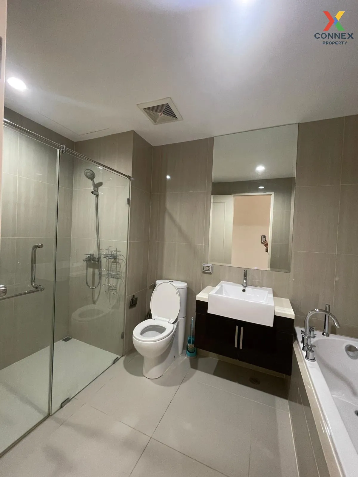 FOR RENT condo , Villa Asoke , MRT-Phetchaburi , Makkasan , Rat T FOR RENT condo , Villa Asoke , MRT-Phetchaburi , Makkasan , Rat T