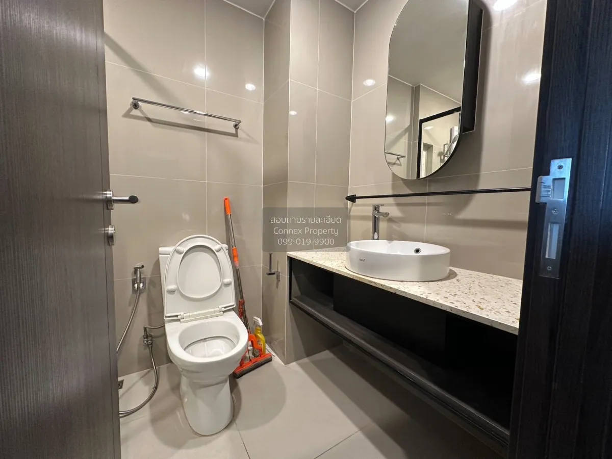 FOR SALE condo , XT Huaikhwang , MRT-Huai Khwang , Huai Khwang , 