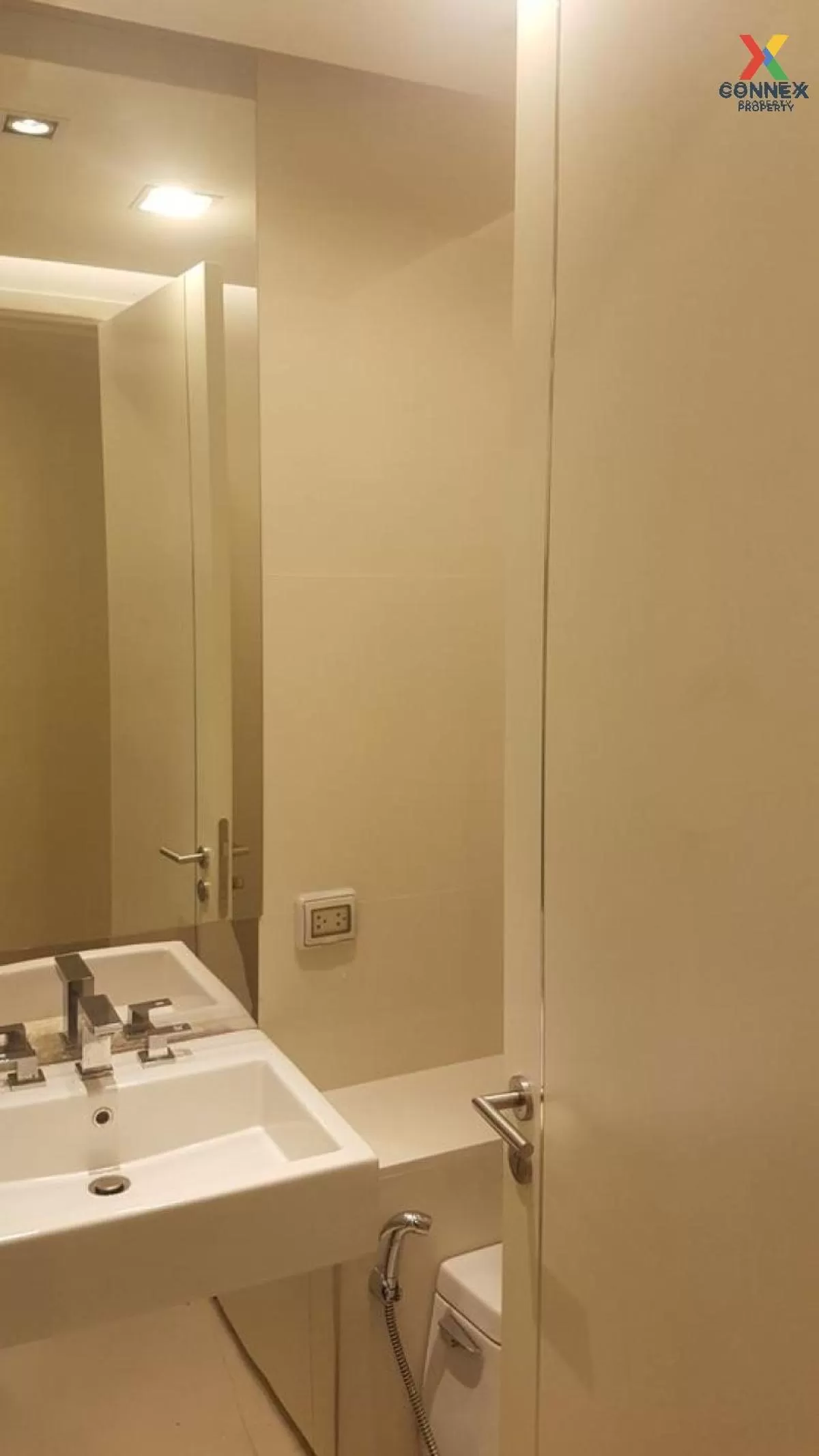 FOR RENT condo , Equinox Phahol - Vibha , BTS-Phahon Yothin 59 , 