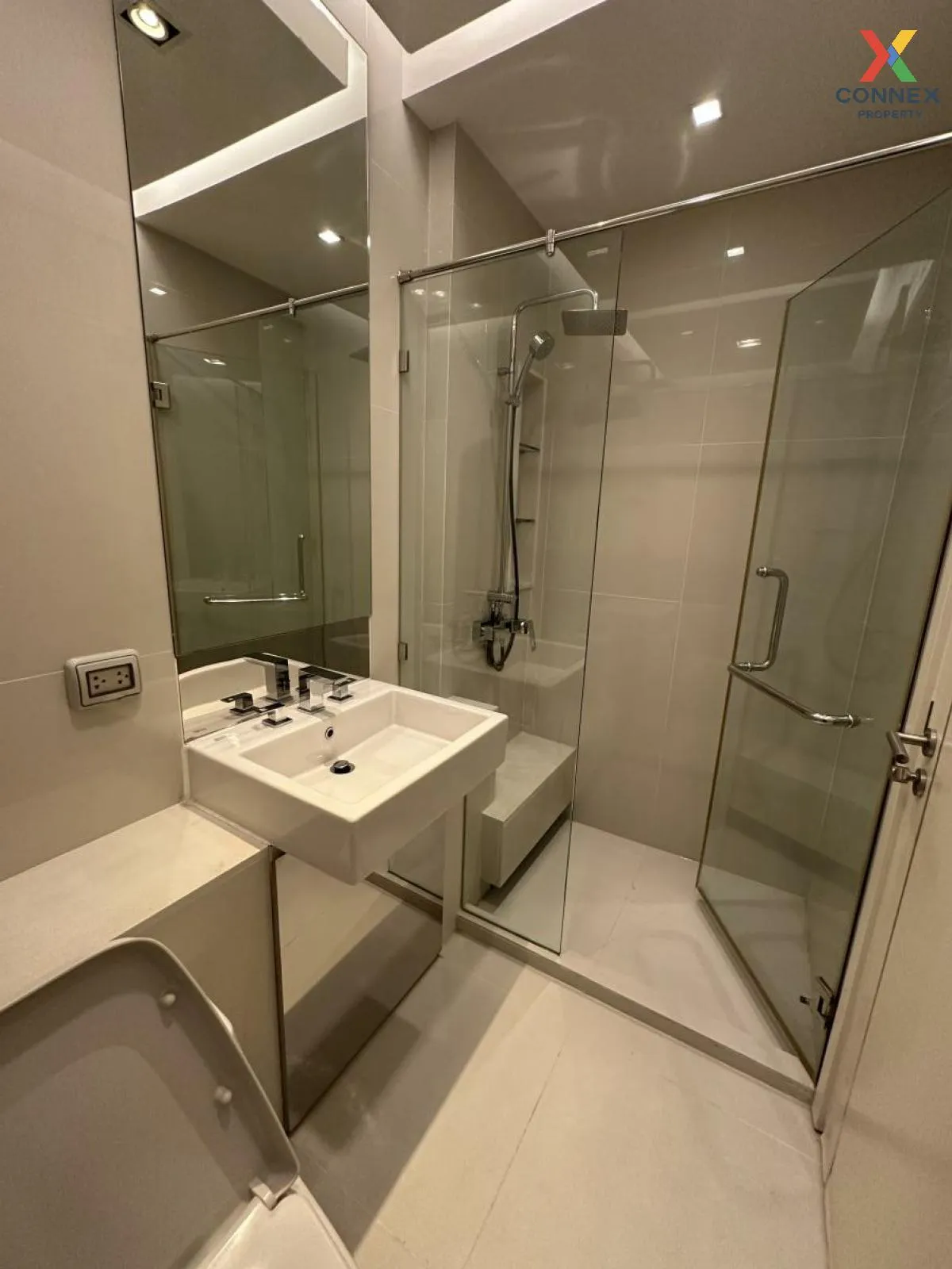 FOR RENT condo , Equinox Phahol - Vibha , BTS-Phahon Yothin 59 , 