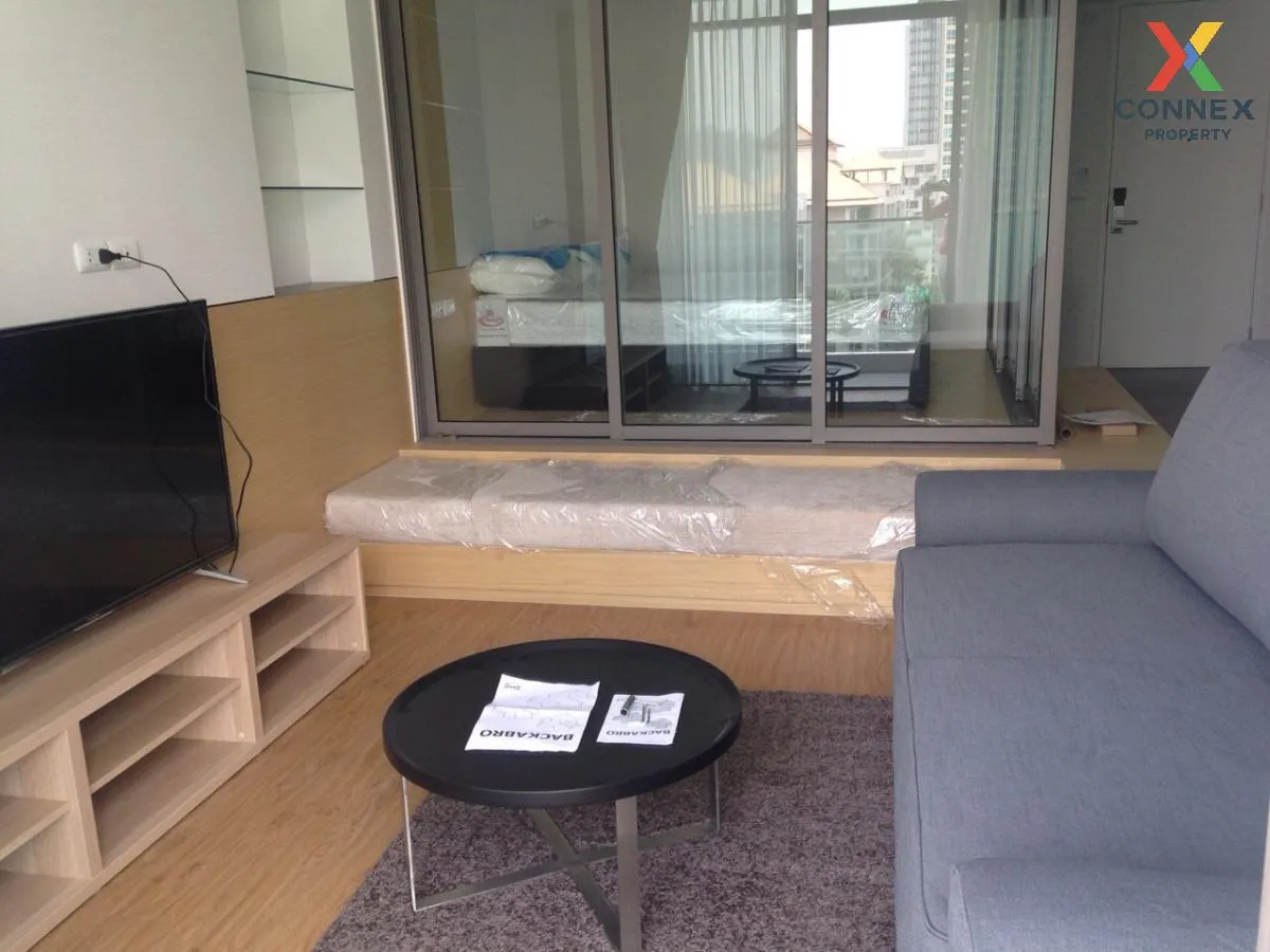 FOR RENT condo , Siamese Surawong , MRT-Sam Yan , Si Phraya , Ban