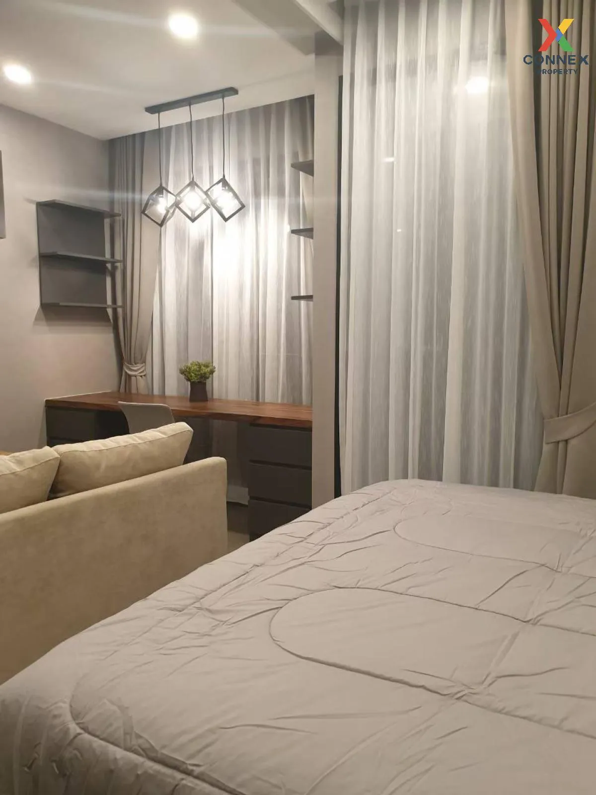 FOR RENT condo , Ashton Chula-Silom , MRT-Sam Yan , Si Phraya , B