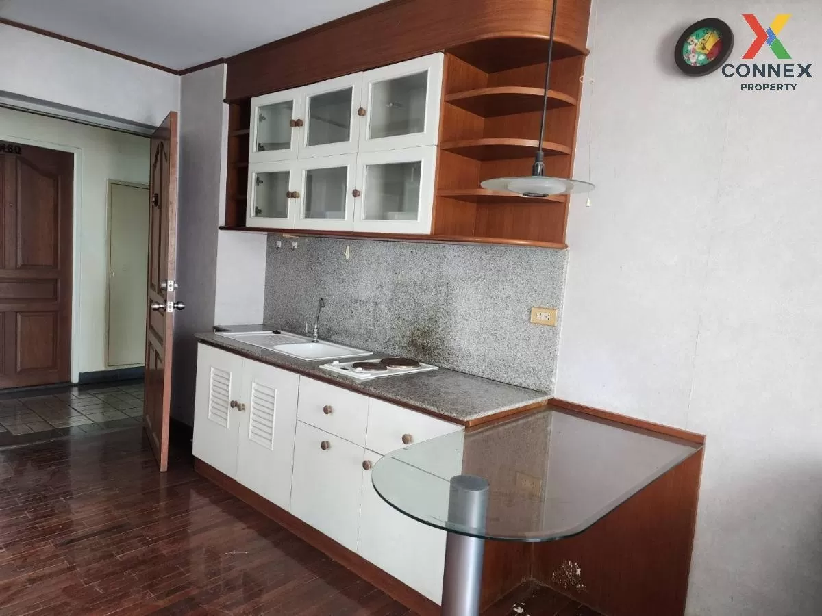FOR RENT condo , Baan Pathumwan , BTS-Phaya Thai , Thanon Phetcha