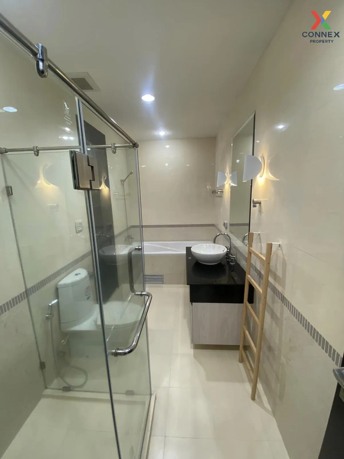 FOR RENT condo , Baan klang krung Siam Pathumwan , BTS-Ratchathew