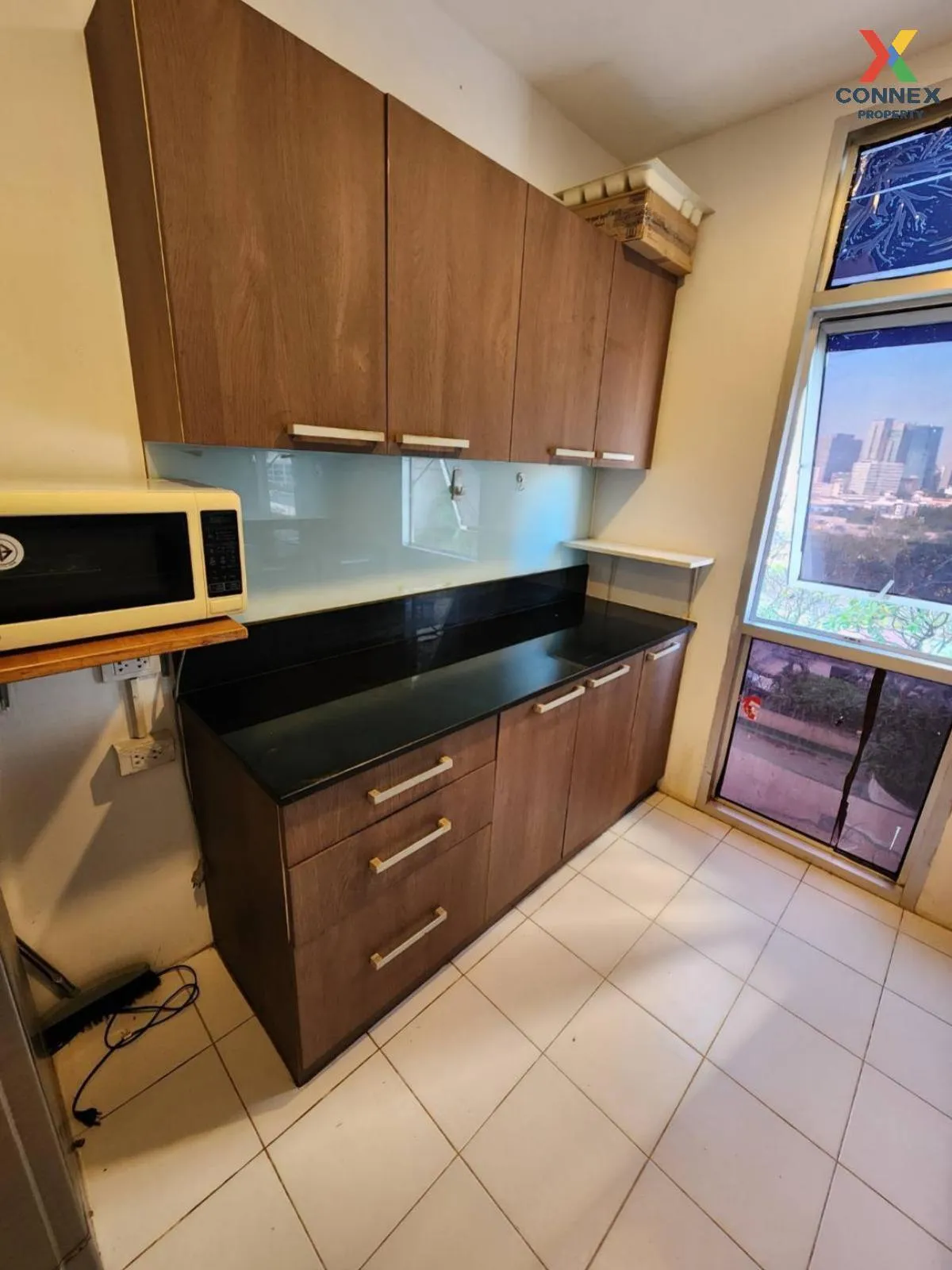 FOR RENT condo , Chewathai Ratchaprarop , BTS-Victory Monument , 