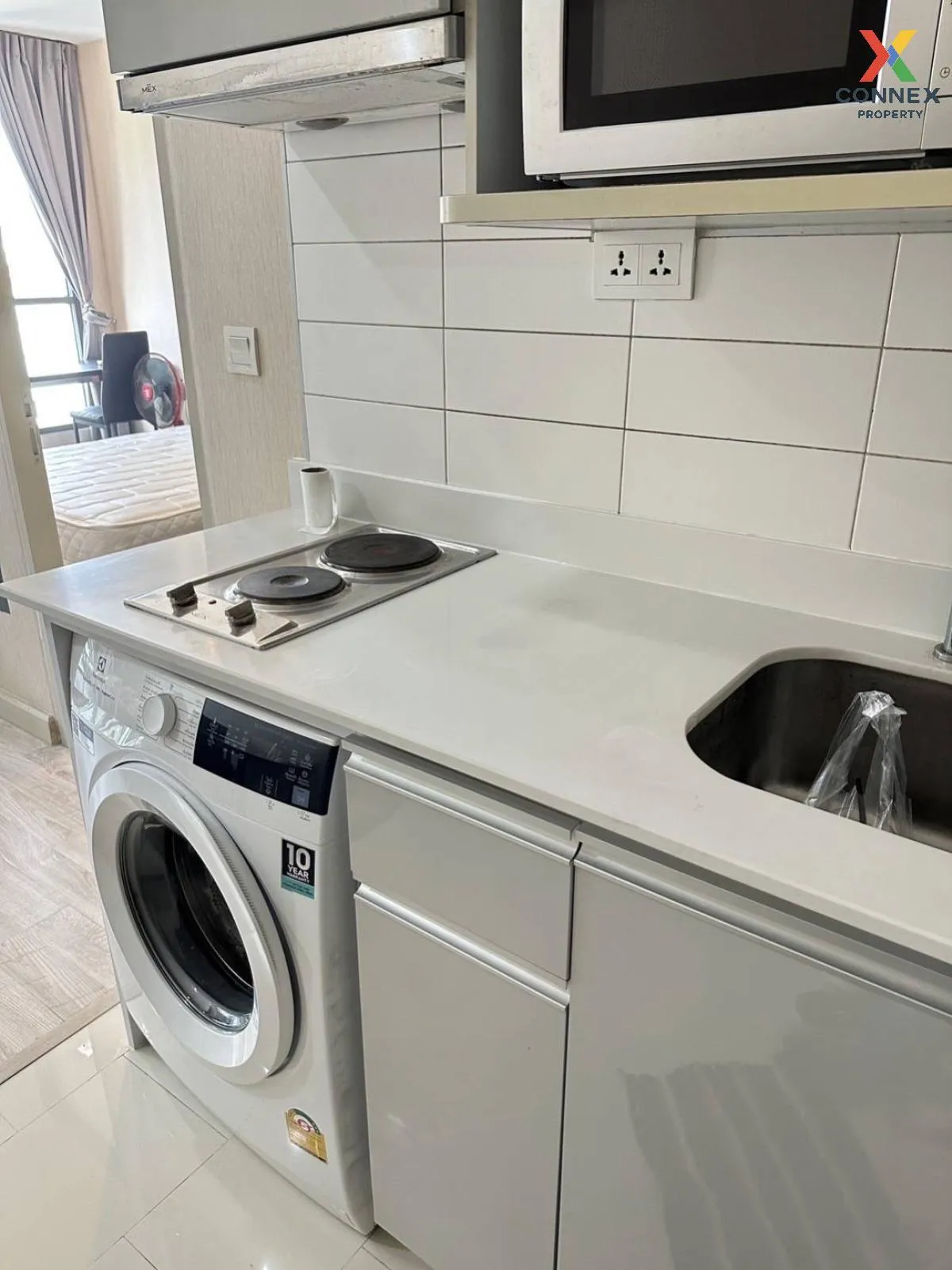 FOR RENT condo , Ideo Mobi Phayathai , BTS-Phaya Thai , Thung Pha 3