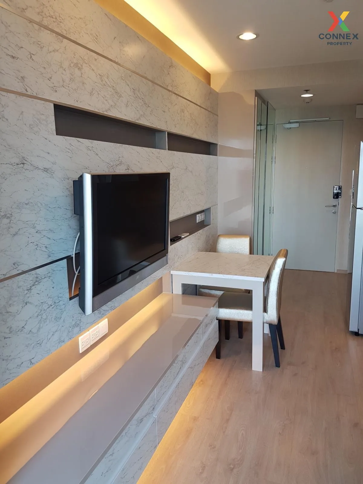 FOR RENT condo , Ideo Q Ratchathewi , BTS-Ratchathewi , Thung Pha 4