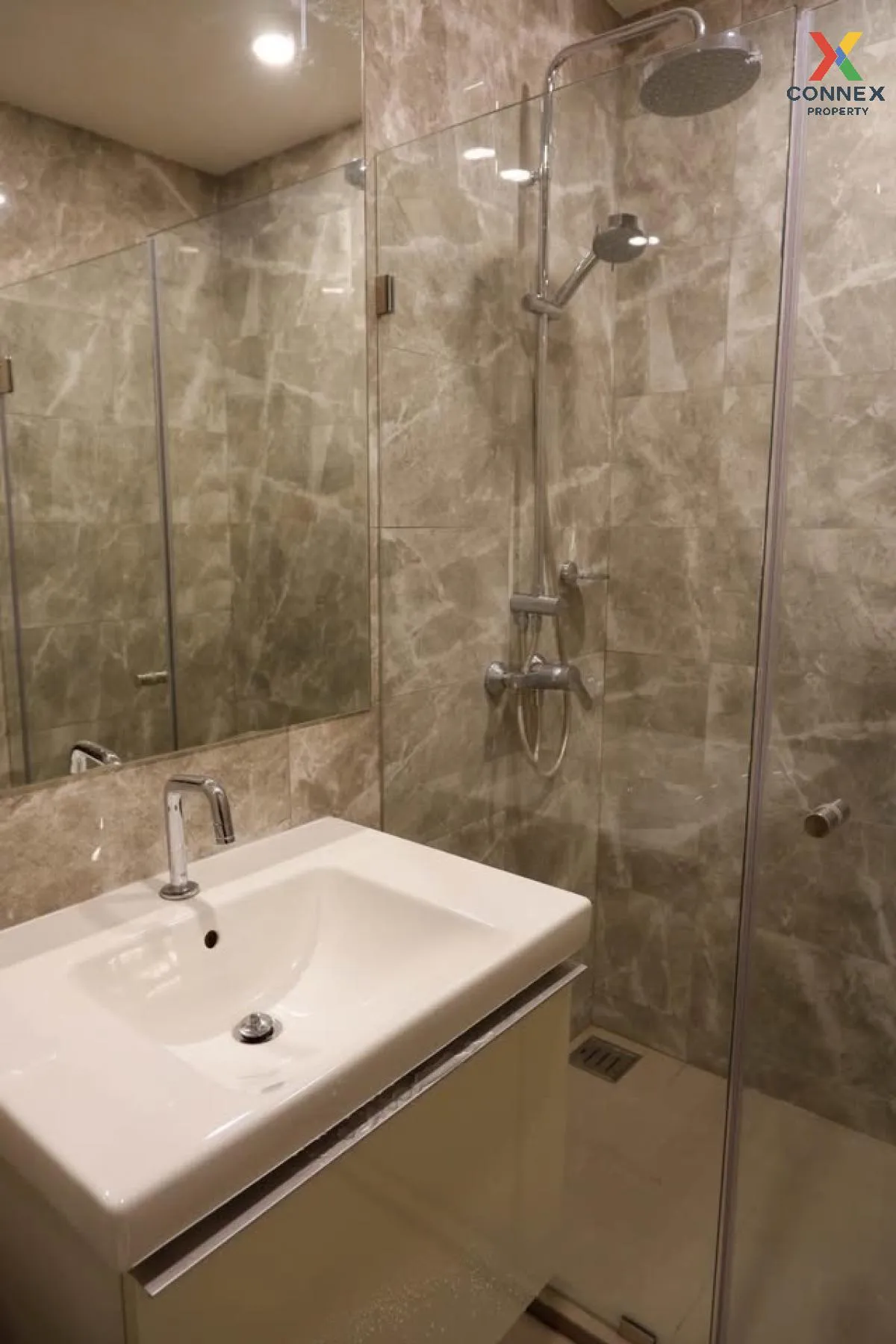 FOR RENT condo , Ideo Q Siam-Ratchathewi , BTS-Ratchathewi , Thun