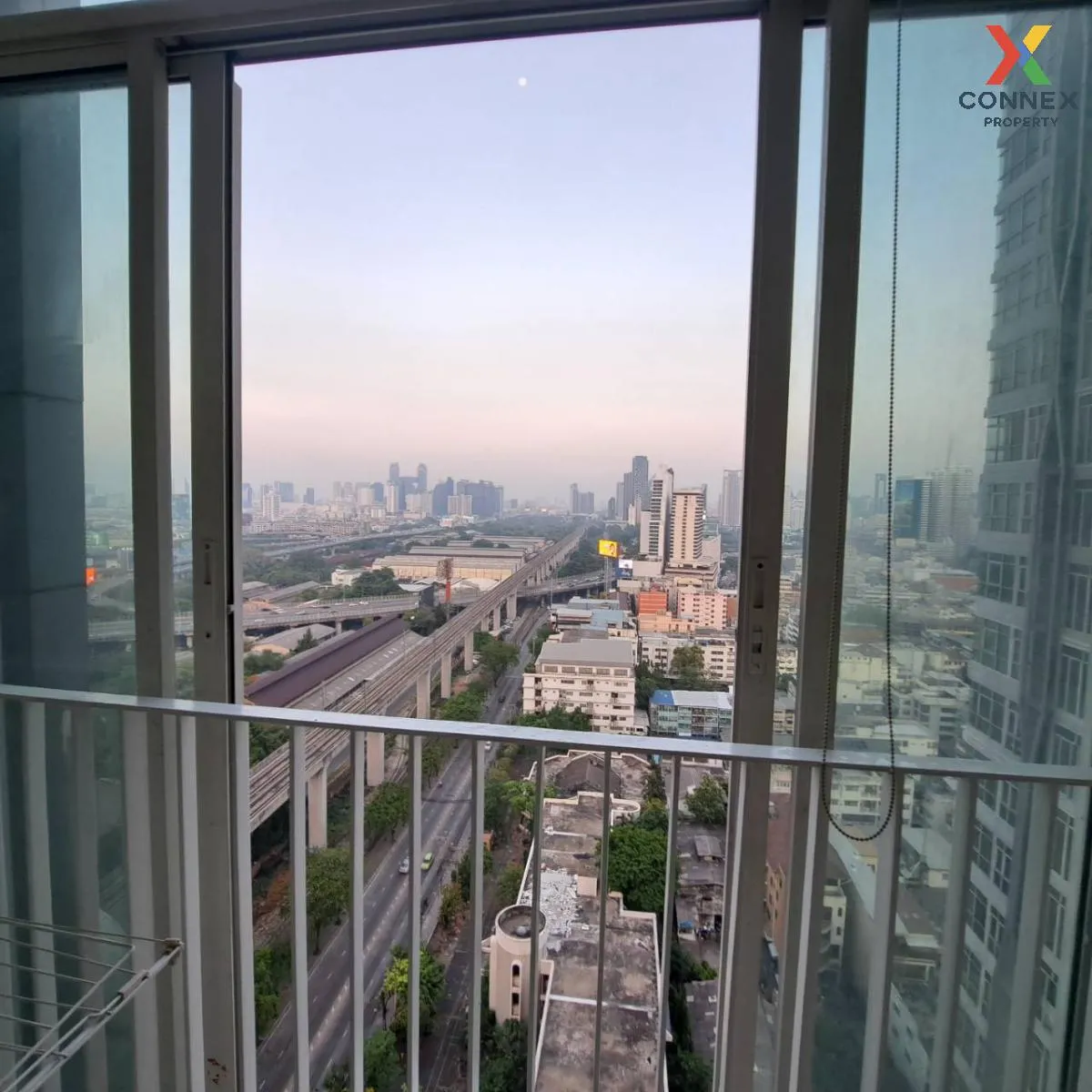 เช่าคอนโด  ไอดีโอ เวิร์ฟ ราชปรารภ มักกะสัน เขต ราชเทวี กรุงเทพ CX