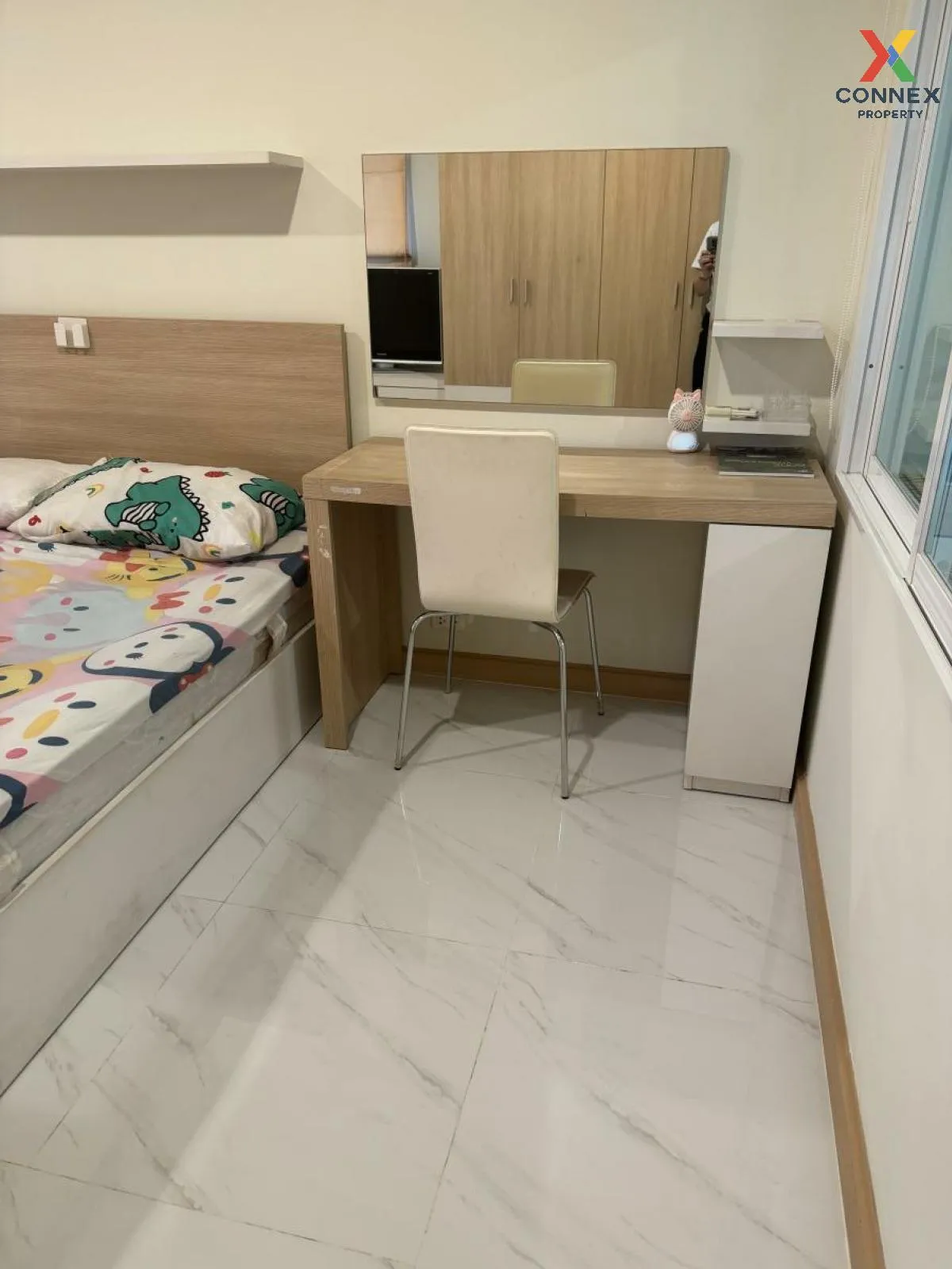 FOR RENT condo , Life @ Phahon - Ari , BTS-Saphan Khwai , Sam Sen