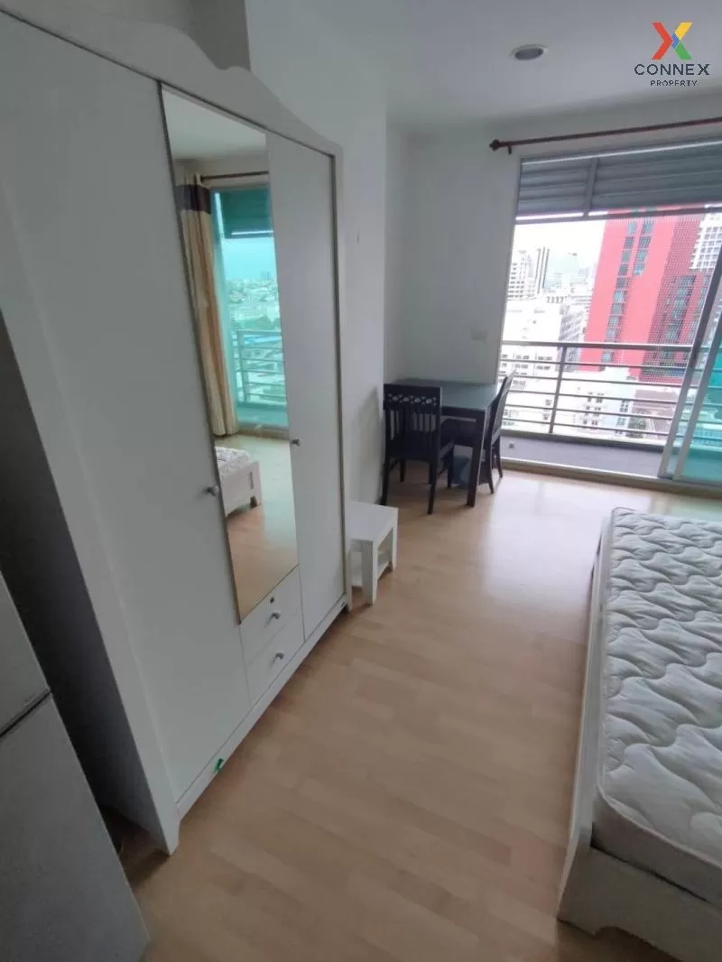 FOR RENT condo , Noble Lite , BTS-Ari , Sam Sen Nai , Phaya Thai  4