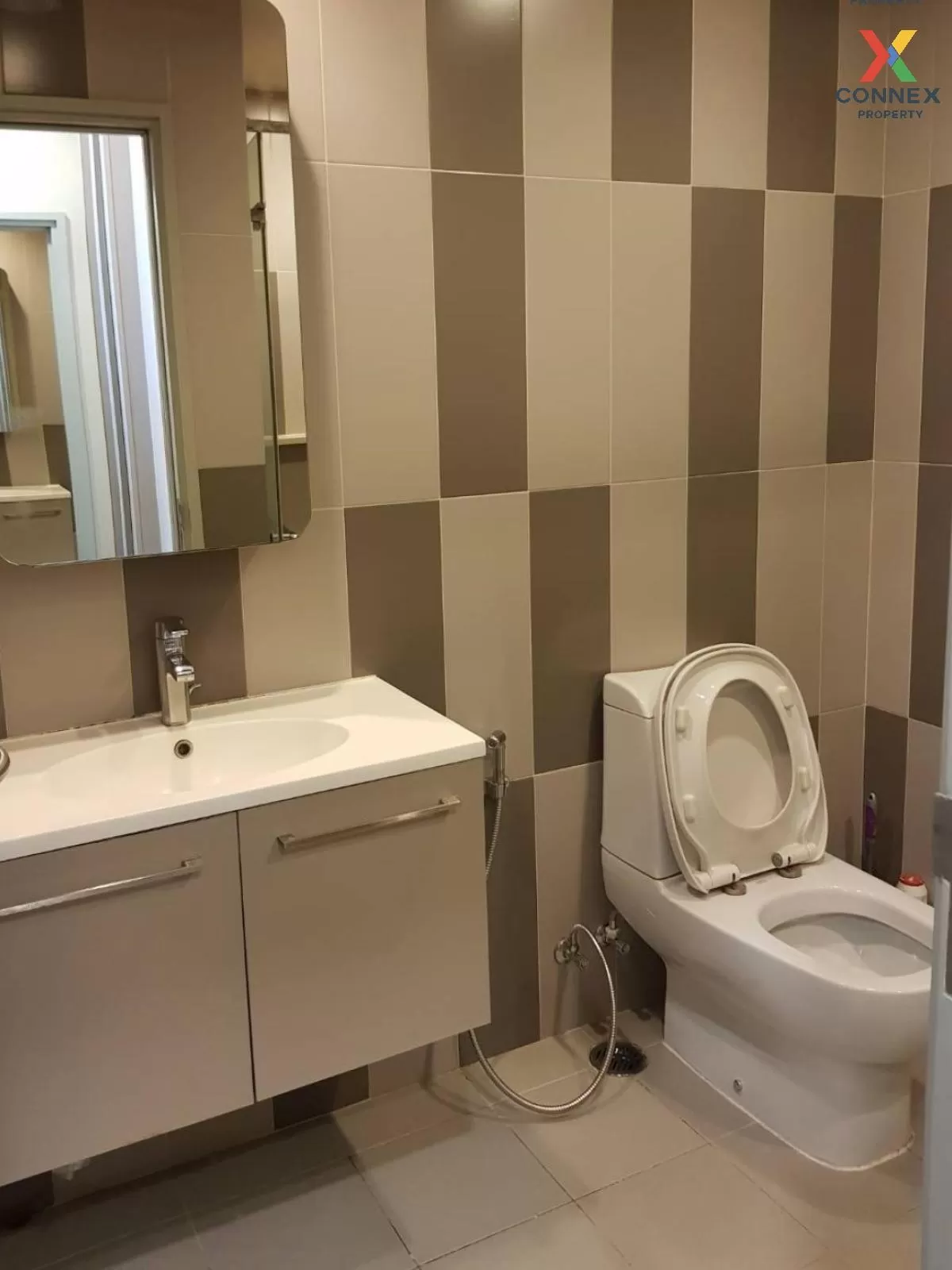 เช่าคอนโด  ออนเน็กซ์ พหลโยธิน BTS-สะพานควาย สามเสนใน เขต พญาไท กร