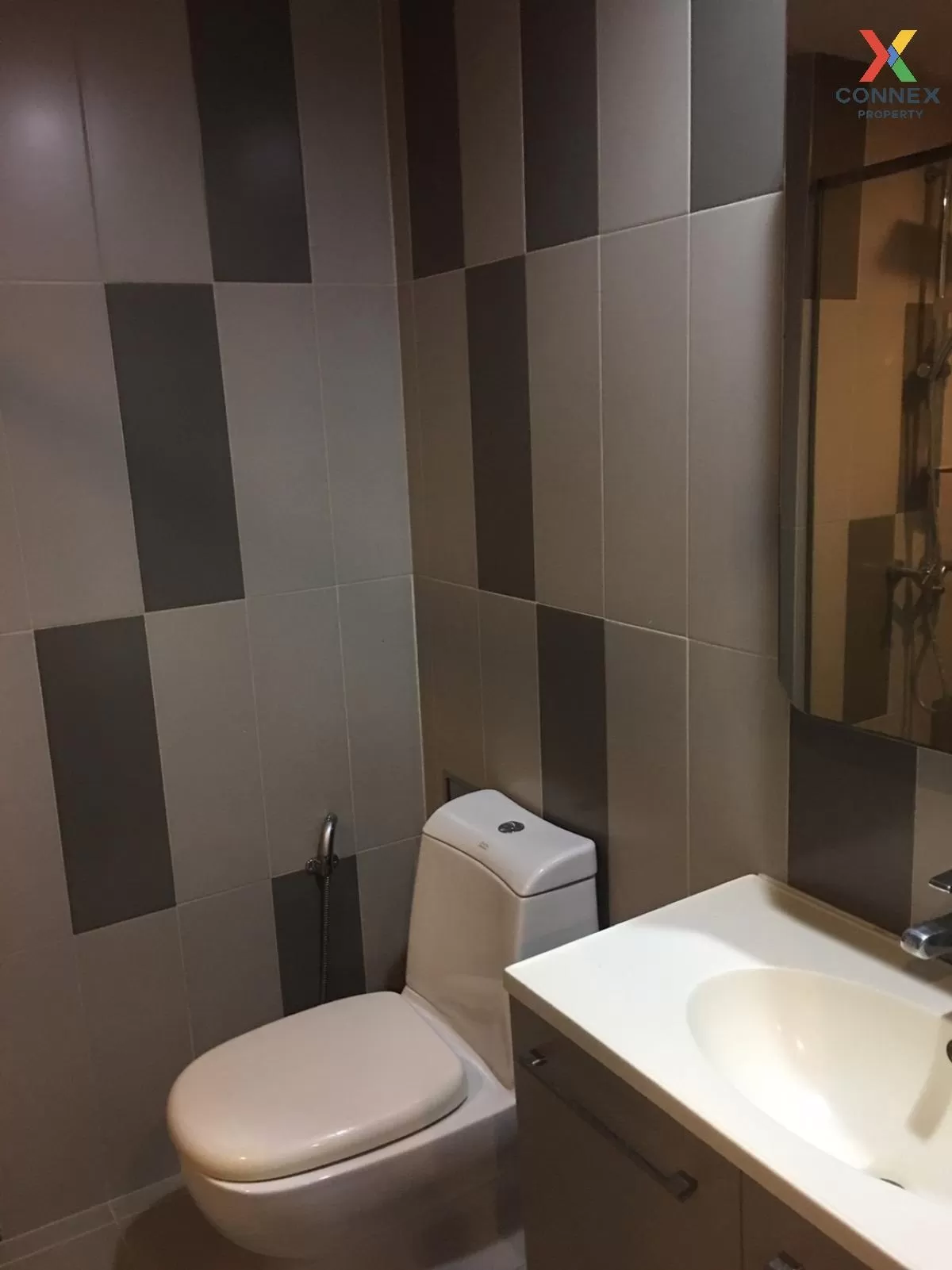 เช่าคอนโด  ออนเน็กซ์ พหลโยธิน BTS-สะพานควาย สามเสนใน เขต พญาไท กร