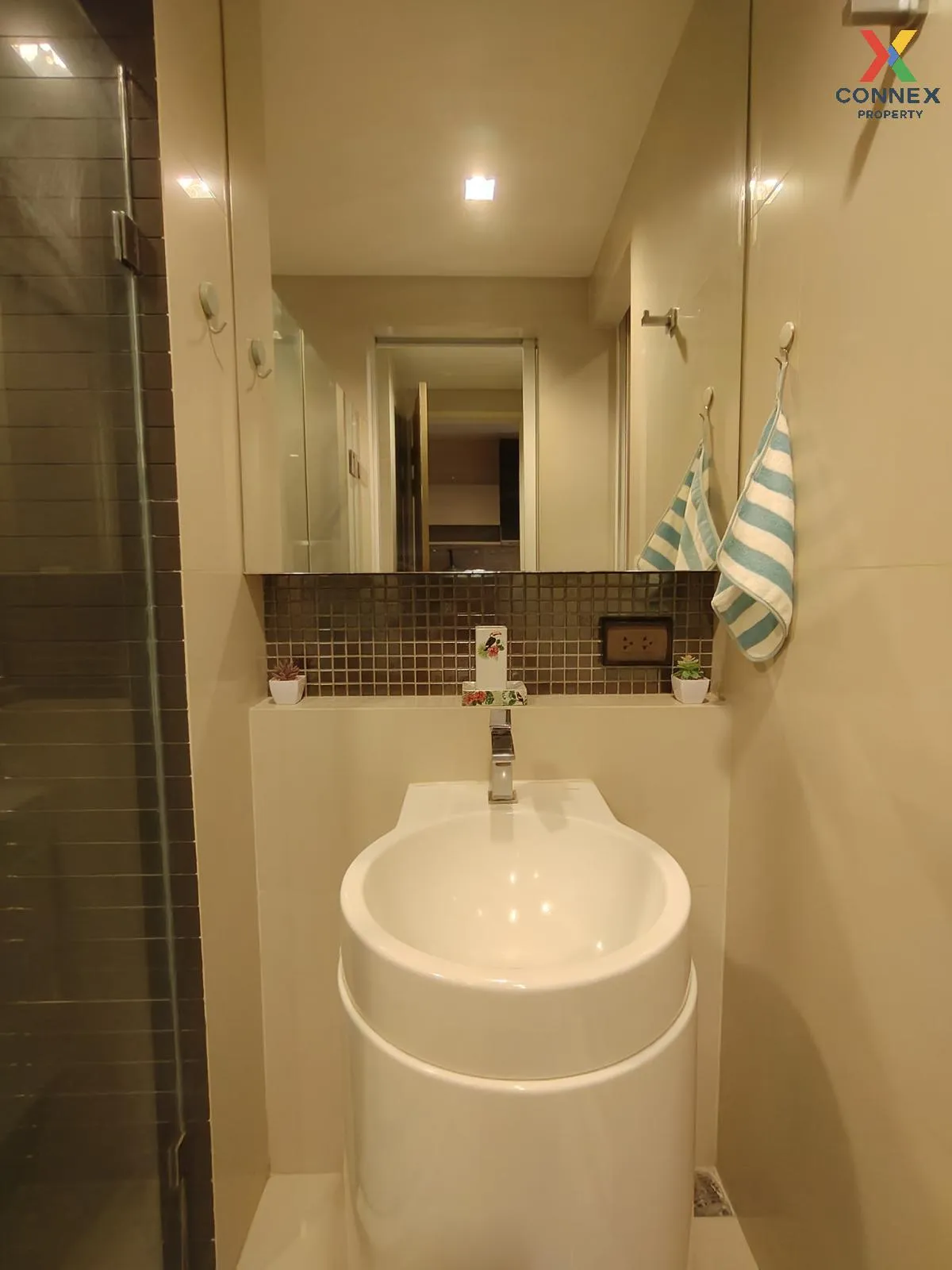 For Rent Condo , Rhythm Phahol - Ari , BTS-Saphan Khwai , Sam Sen