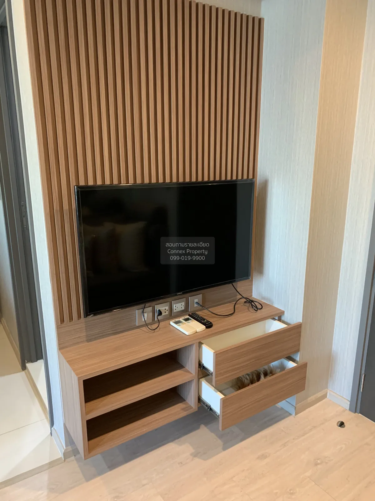 เช่าคอนโด  ริธึ่ม รางน้ำ BTS-อนุสาวรีย์ชัยสมรภูมิ ถนนพญาไท เขต รา 2