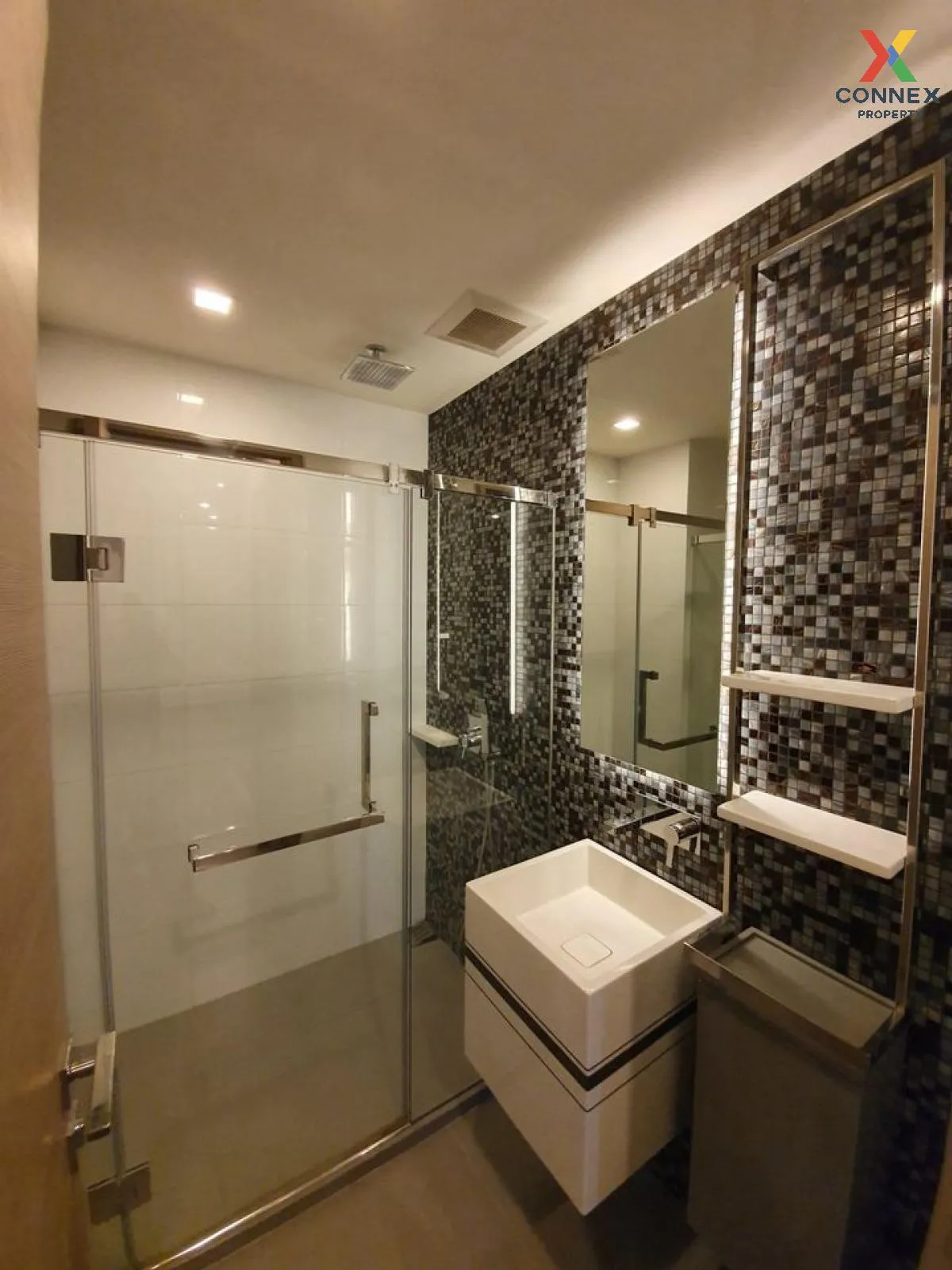 FOR RENT condo , The Room Rama 4 , MRT-Hua Lamphong , Rong Mueang
