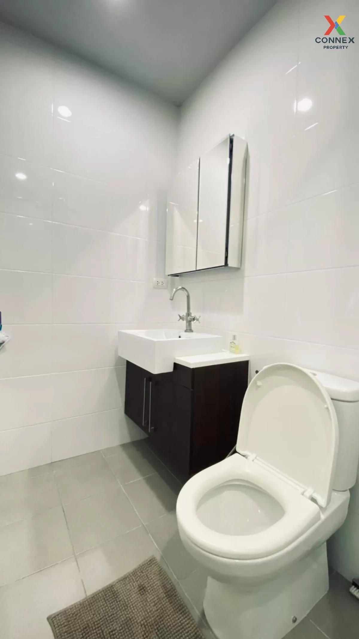 ขายคอนโด  เดอะ เวอร์ติเคิล อารีย์ BTS-อารีย์ สามเสนใน เขต ดุสิต ก