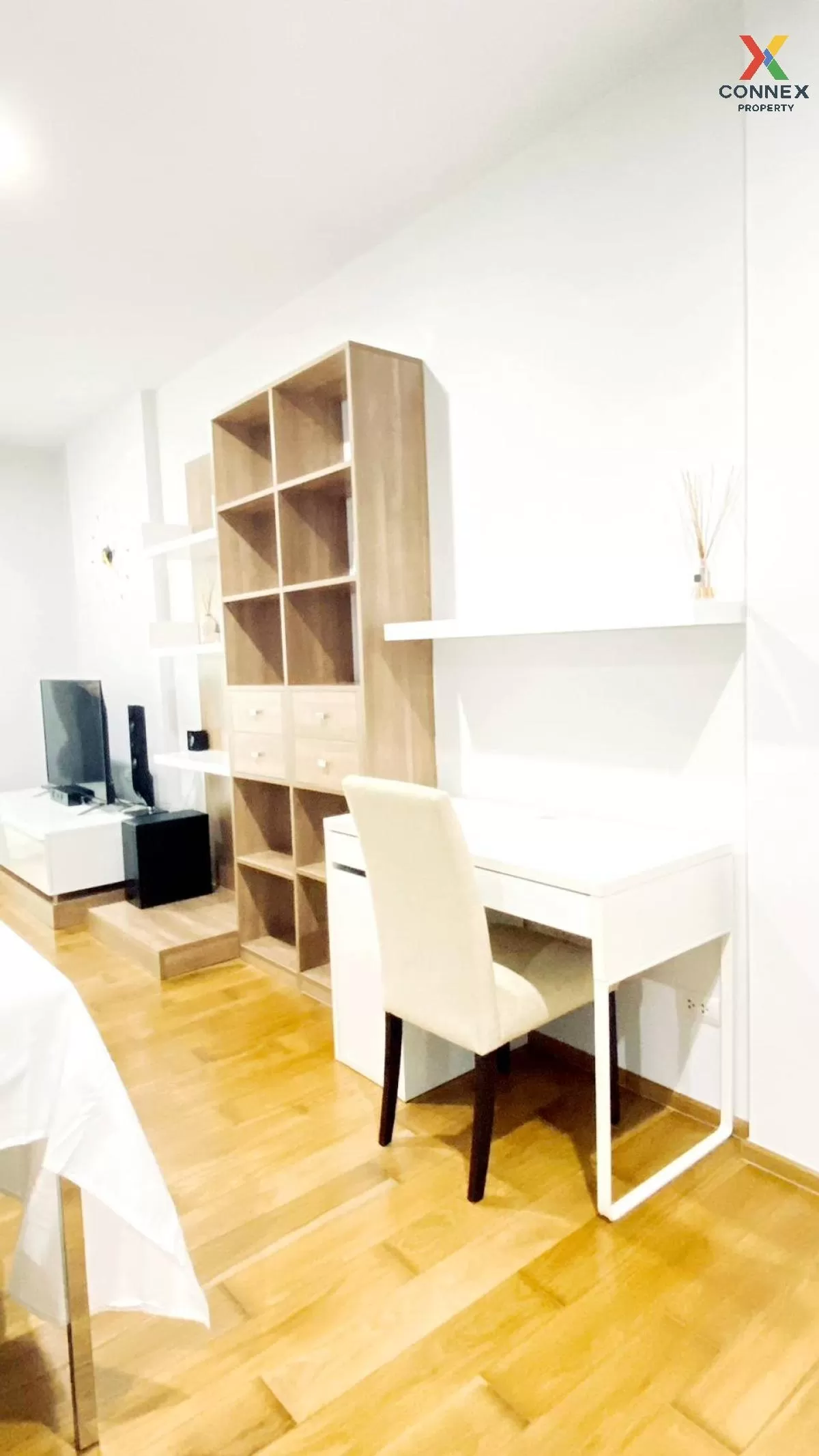 ขายคอนโด  เดอะ เวอร์ติเคิล อารีย์ BTS-อารีย์ สามเสนใน เขต ดุสิต ก