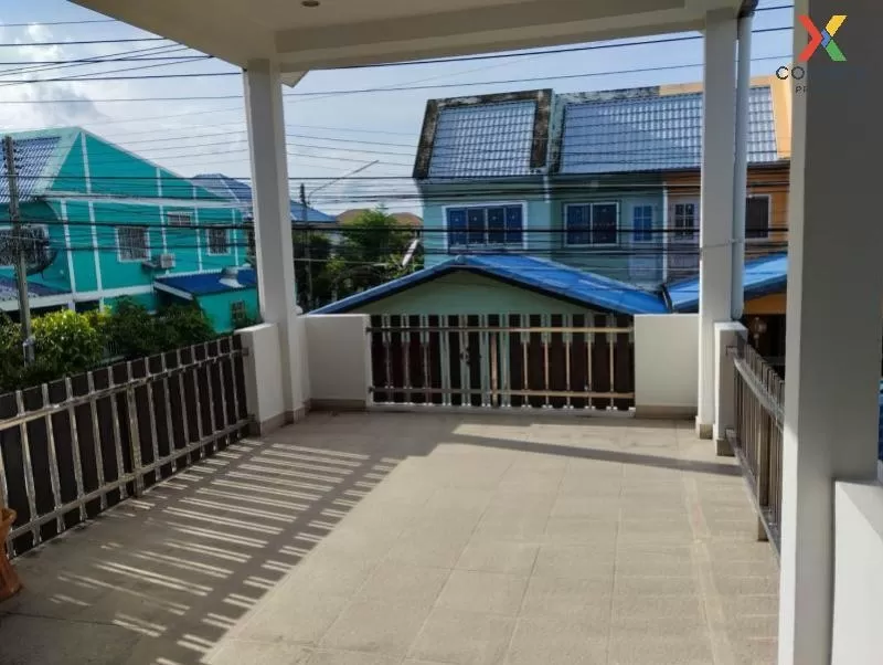 Townhouse for sale Yu Charoen Village 3, Khlong 4, Lat Sawai, Lam