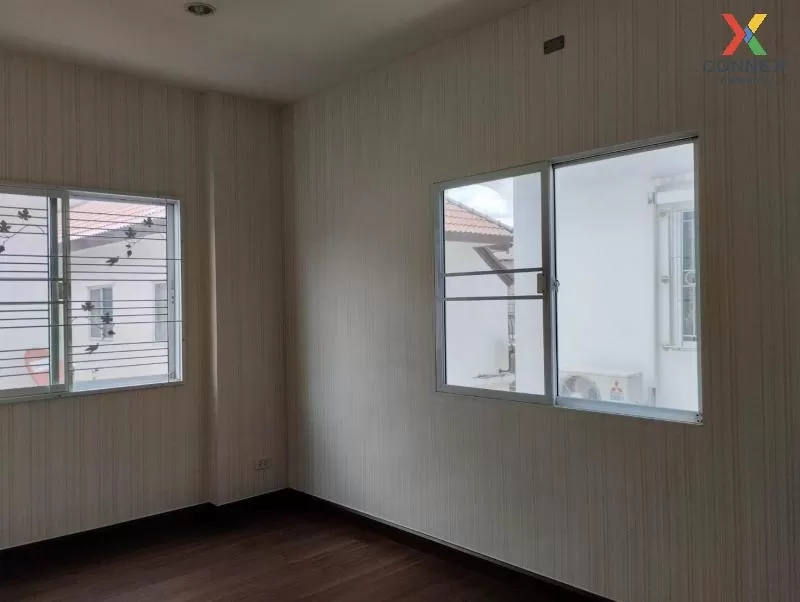 Townhome for sale, The Town, Phahonyothin-Permsin, Or Ngoen Saim