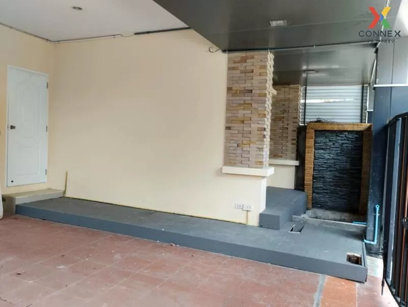  Townhome for sale, The Town, Phahonyothin-Permsin, Or Ngoen Saim 2