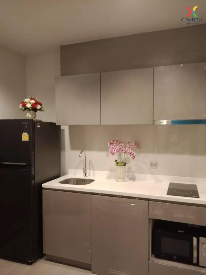 FOR RENT condo , Life Asoke - Rama 9 , nice view , high floor , M 4