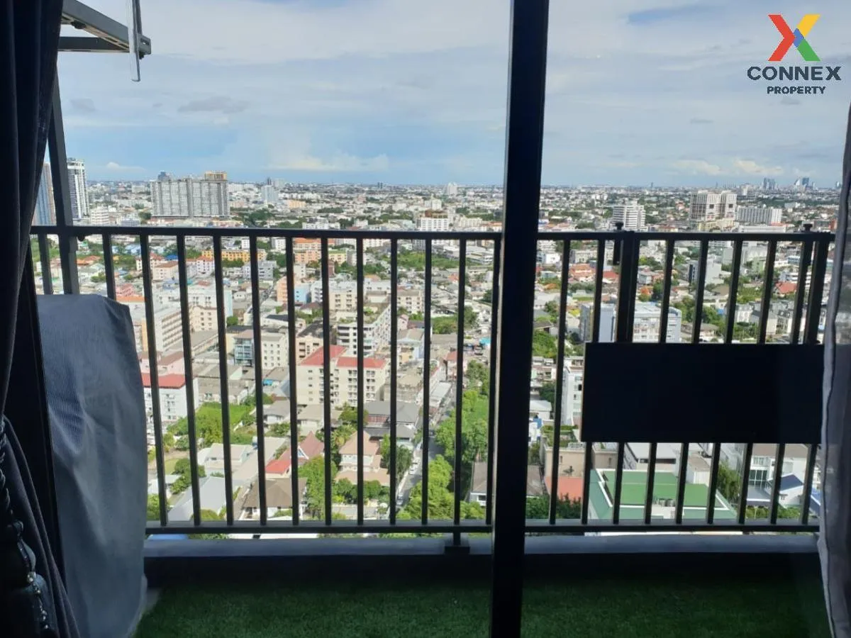 FOR RENT condo , C Ekkamai , nice view , high floor , BTS-Ekkamai