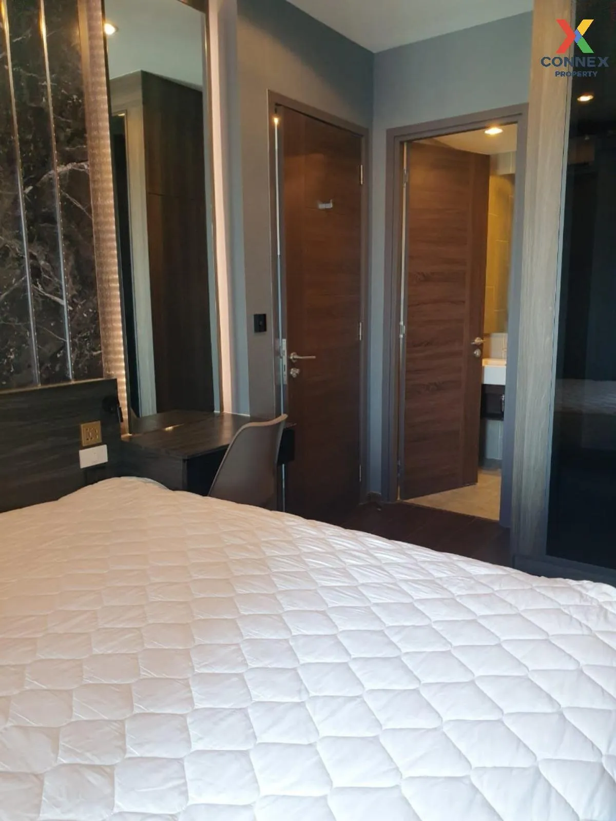 FOR RENT condo , C Ekkamai , nice view , high floor , BTS-Ekkamai