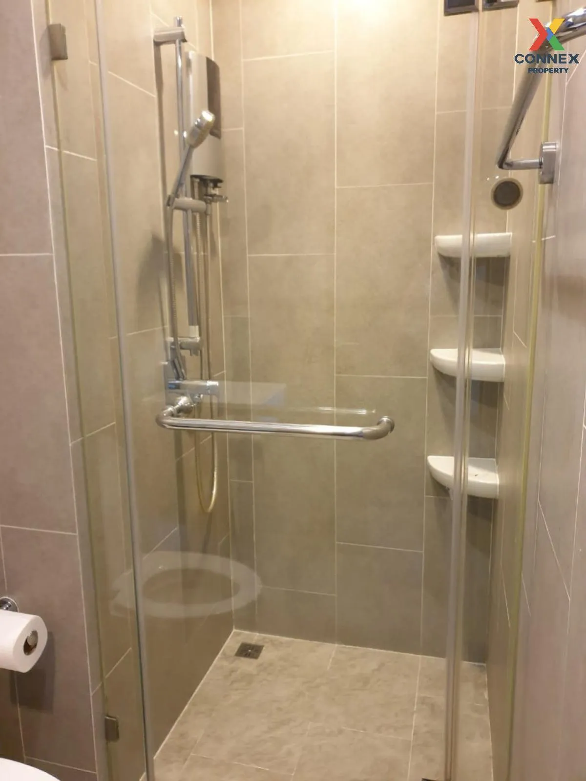 FOR RENT condo , C Ekkamai , nice view , high floor , BTS-Ekkamai