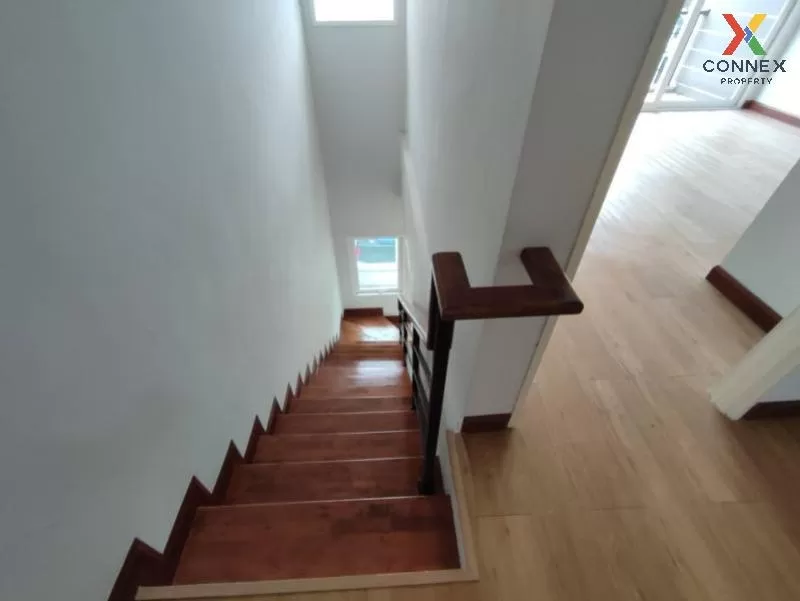 FOR SALE townhome , VIVARIUM RAMA 2 , wide frontage , newly renov