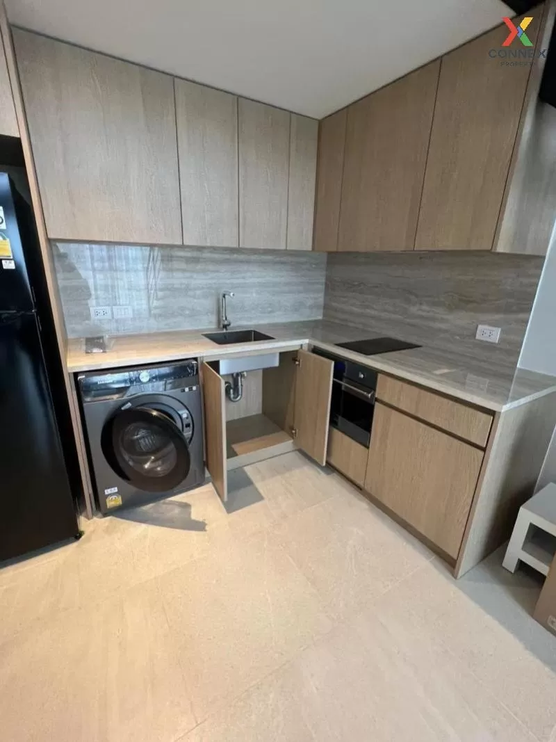 FOR RENT condo , The Lofts Silom , BTS-Surasak , Silom , Bang Rak