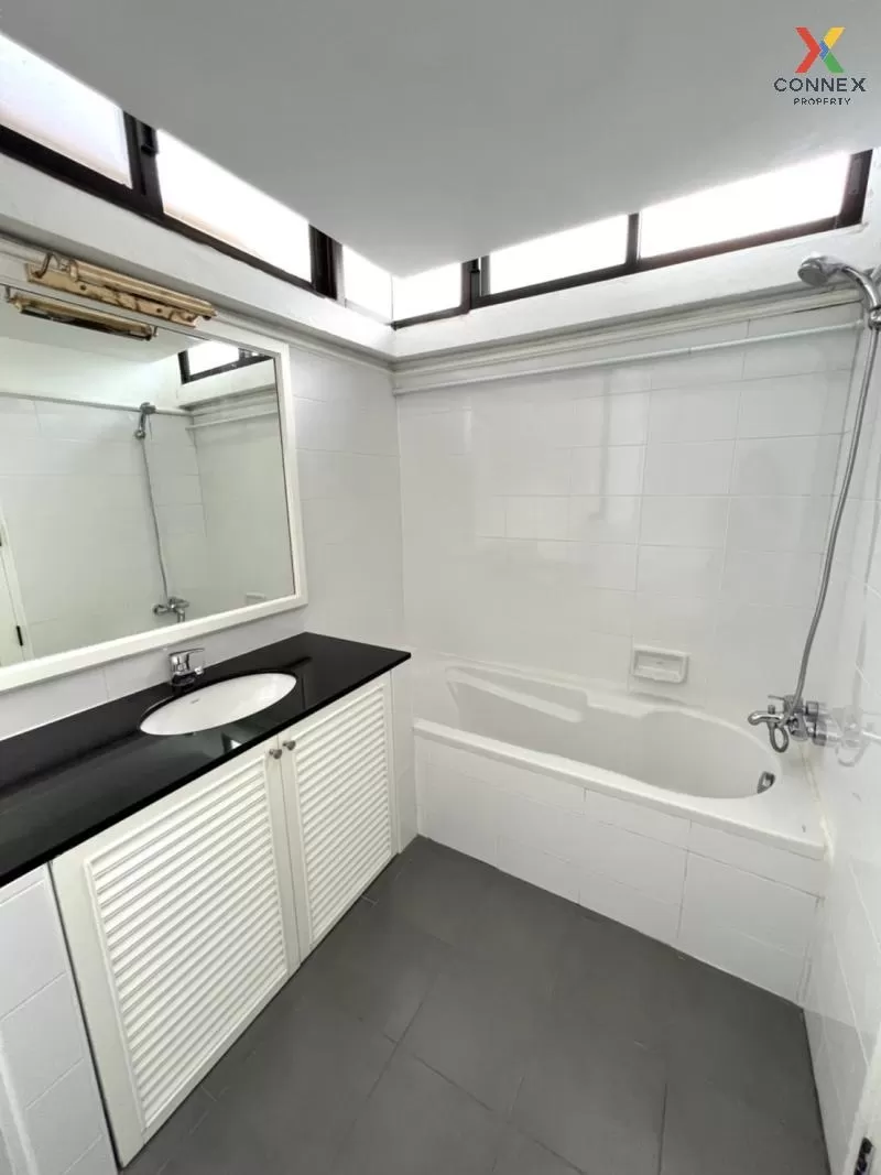 เช่าคอนโด  ศุภาลัย เพลส สุขุมวิท 39 BTS-พร้อมพงษ์ คลองตันเหนือ เข