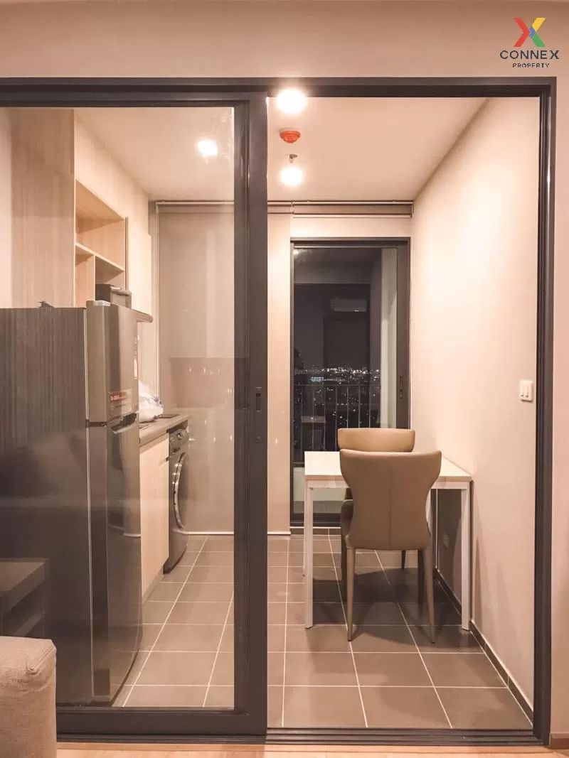 FOR RENT condo , Ideo O2 , nice view , high floor , river view ,  3