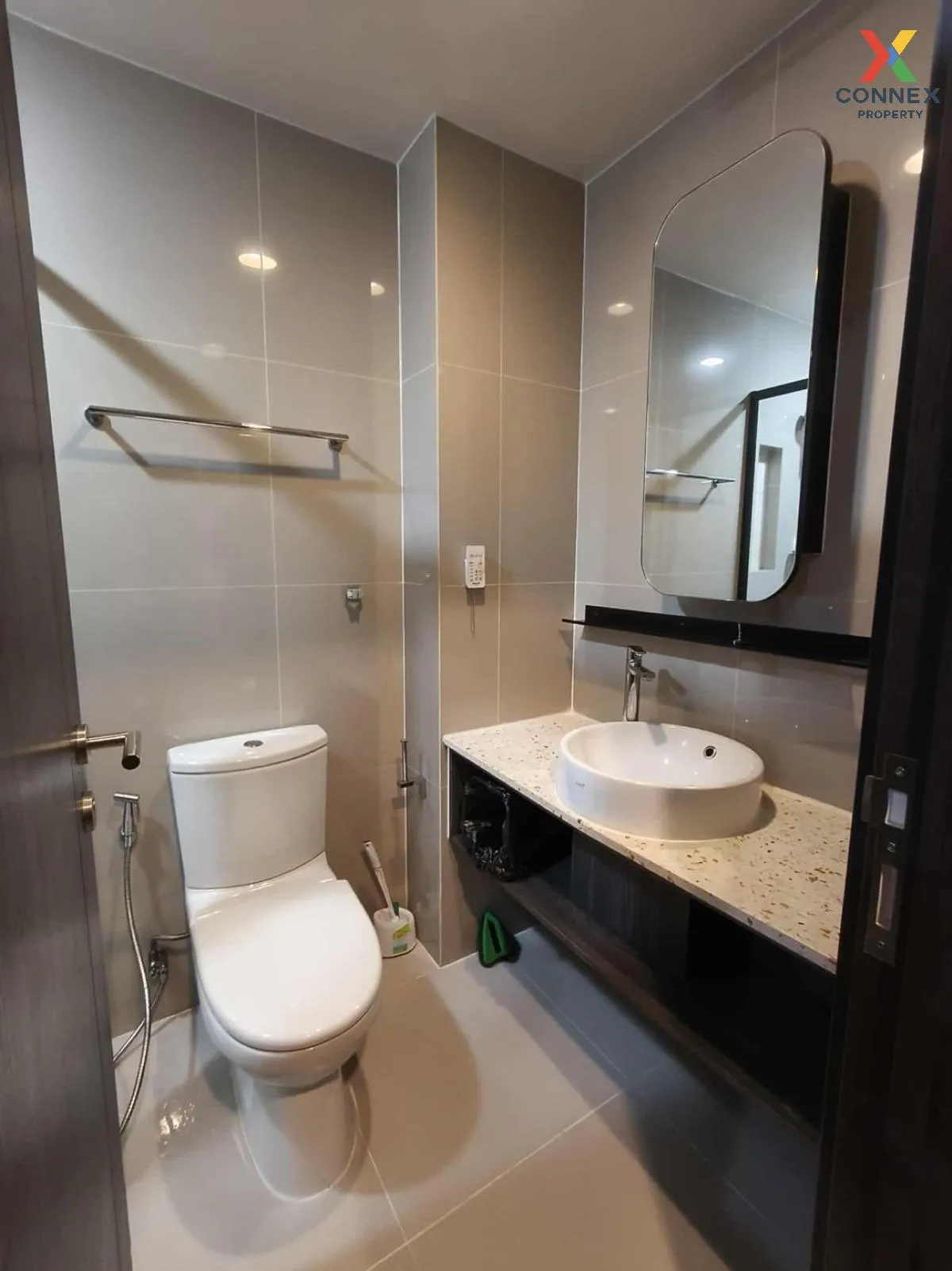 FOR RENT condo , XT Huaikhwang , MRT-Huai Khwang , Huai Khwang ,  FOR RENT condo , XT Huaikhwang , MRT-Huai Khwang , Huai Khwang ,