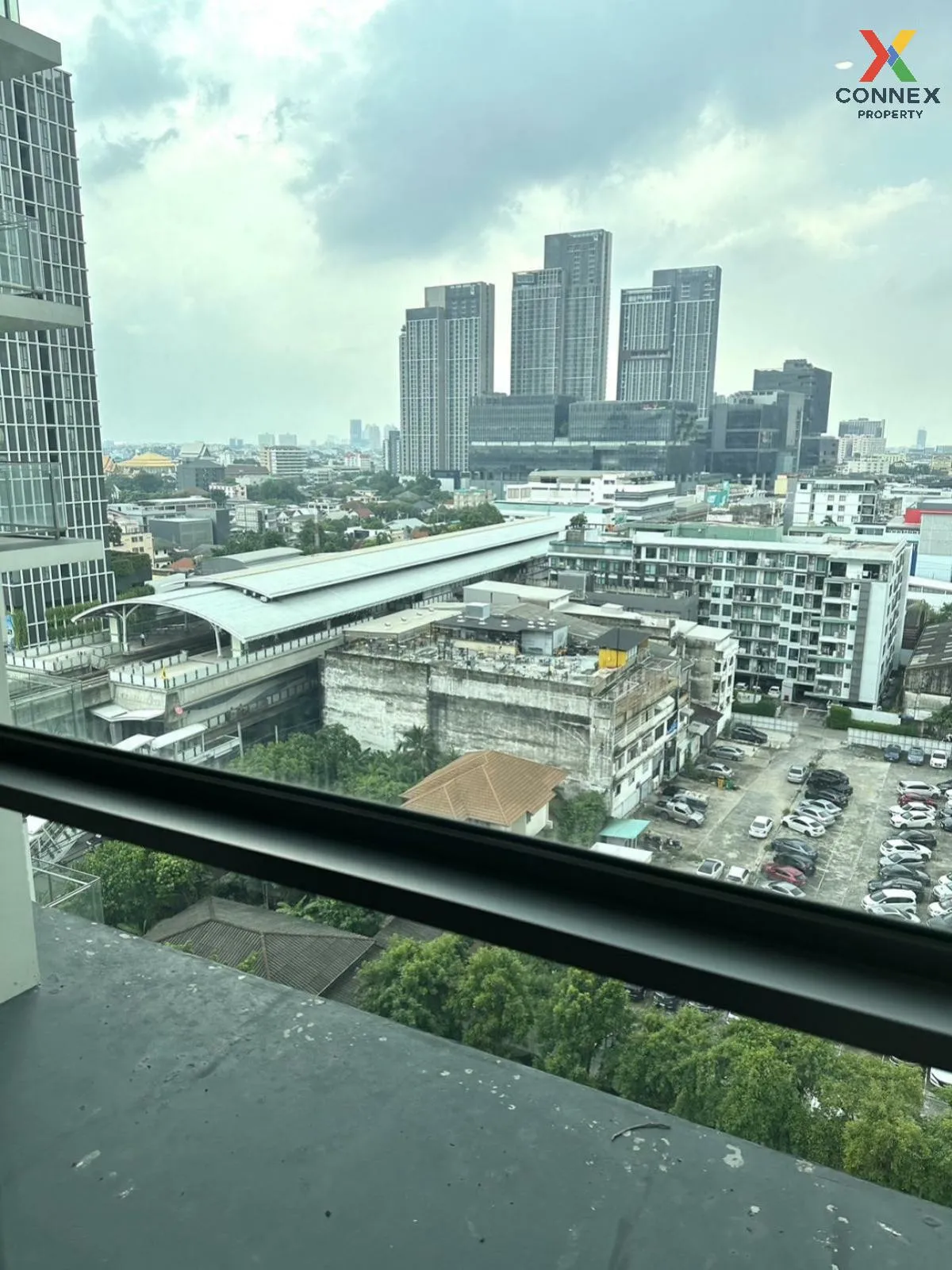 FOR RENT condo , The Room Sukhumvit 62 , high floor , BTS-Punnawi