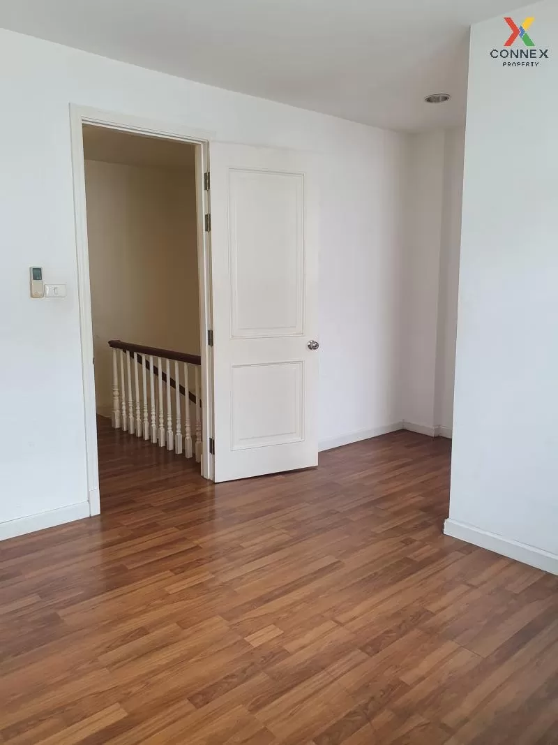 FOR RENT townhome , Plus City Park Rama 9-Huamark , Hua Mak , Ban 4