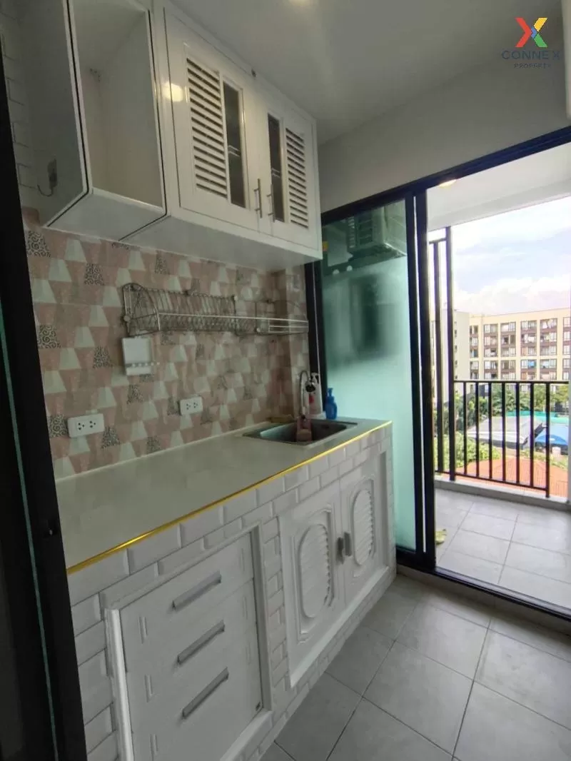 FOR SALE condo , Reach Phahon Yothin 52 , nice view , high floor 