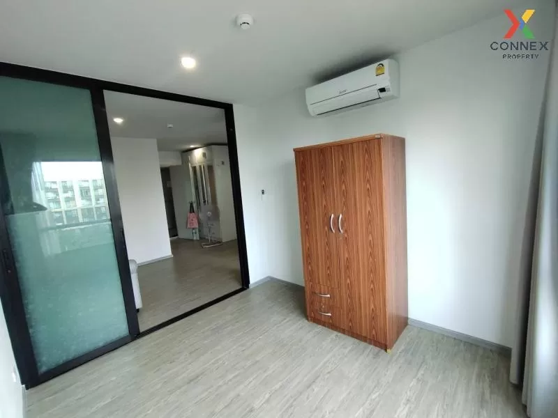 FOR SALE condo , Reach Phahon Yothin 52 , nice view , high floor 