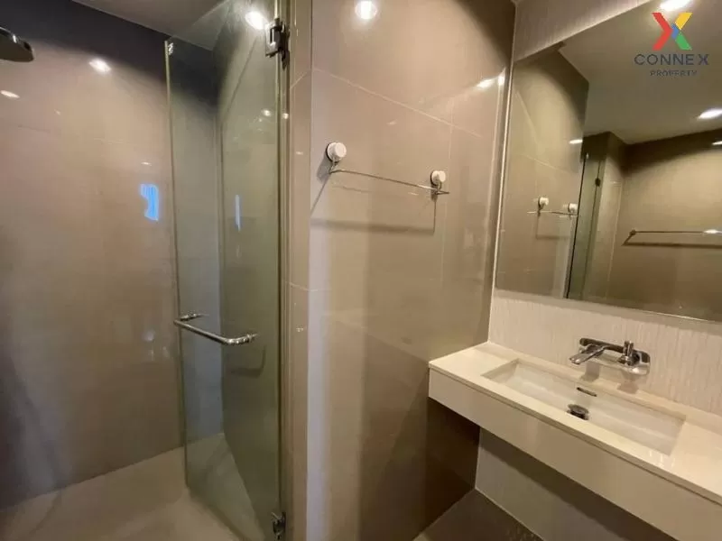 FOR RENT condo , The Address Sukhumvit 28 , high floor , BTS-Phro