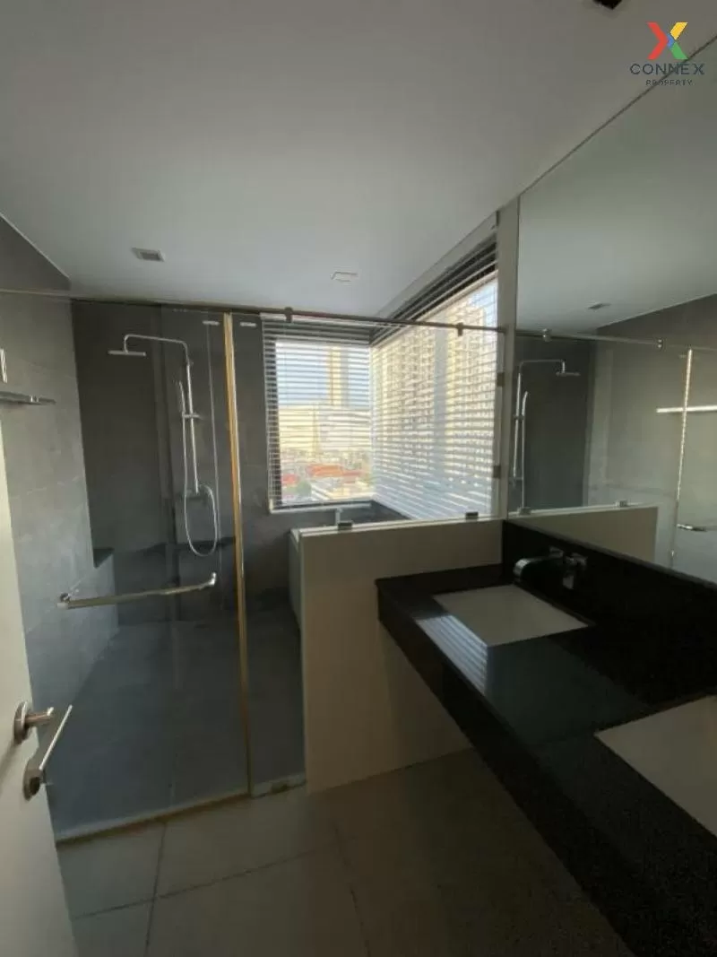 FOR SALE condo , Urbano Absolute Sathorn - Taksin , BTS-Krung Tho